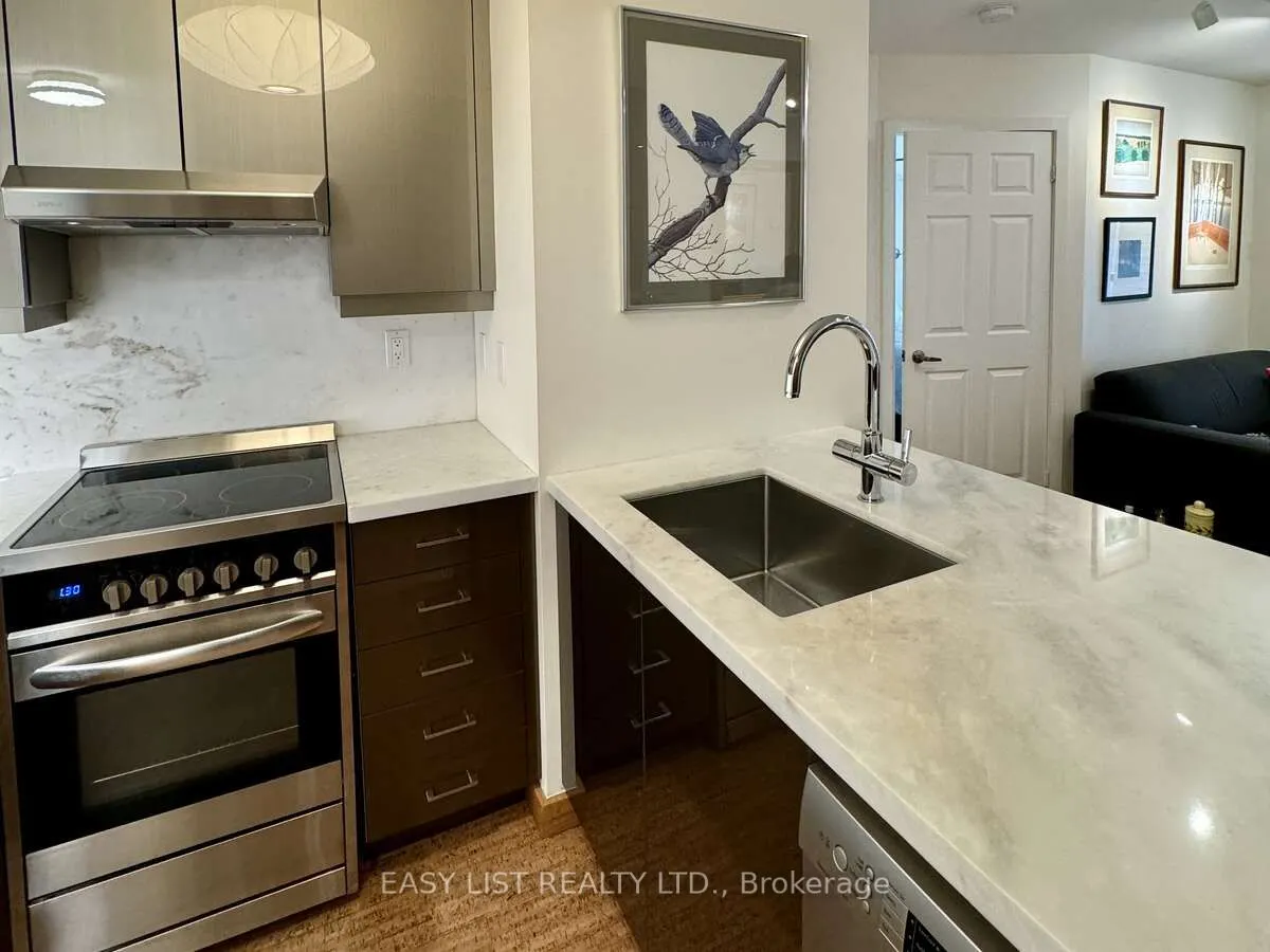 311 Richmond Street E, #301