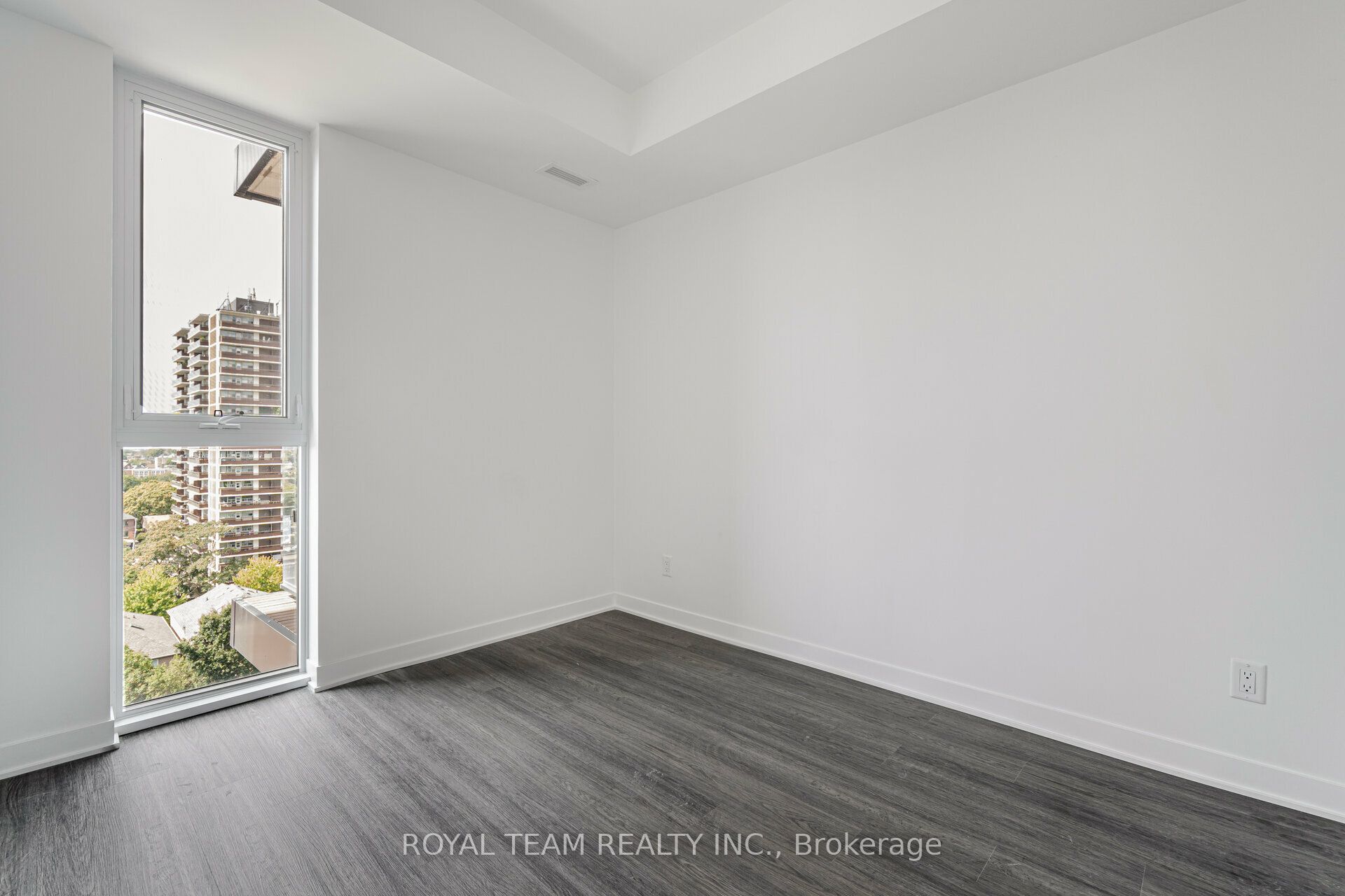 185 Alberta Avenue #1107