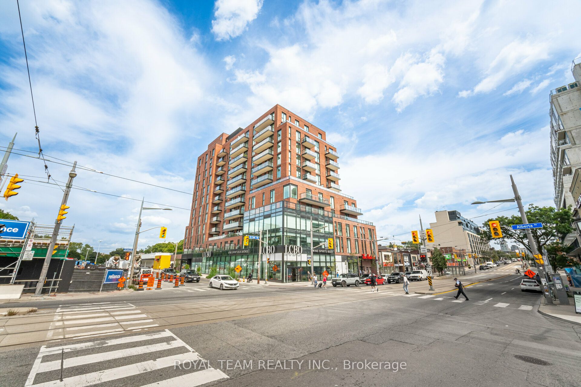 185 Alberta Avenue #1107