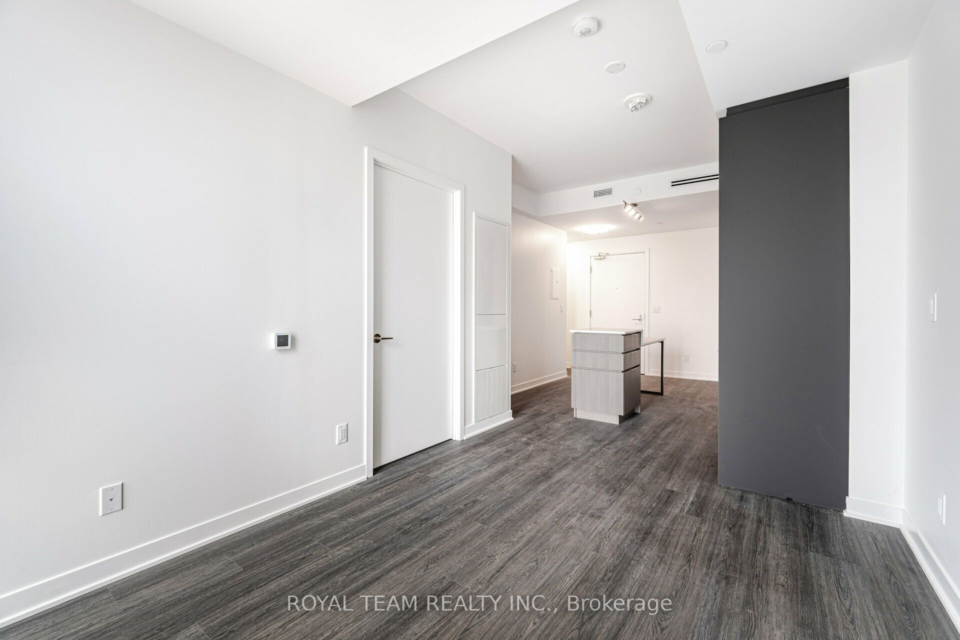 185 Alberta Avenue #1107