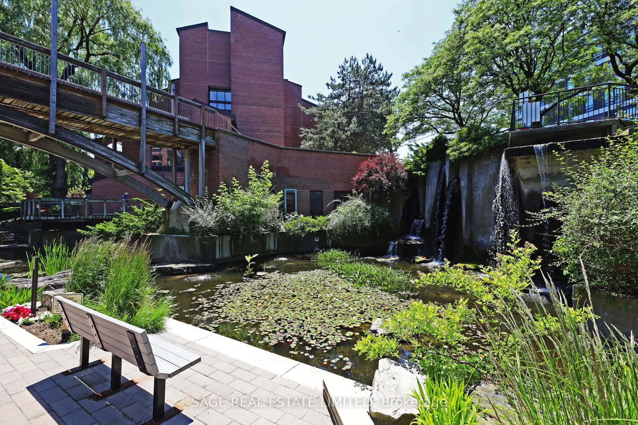 40 Sylvan Valleyway, #316