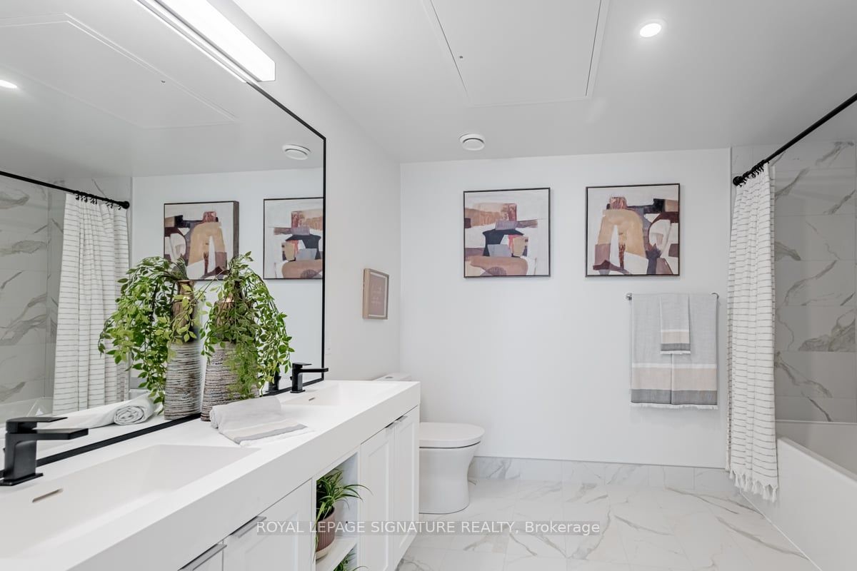 250 Lawrence Avenue W, #215