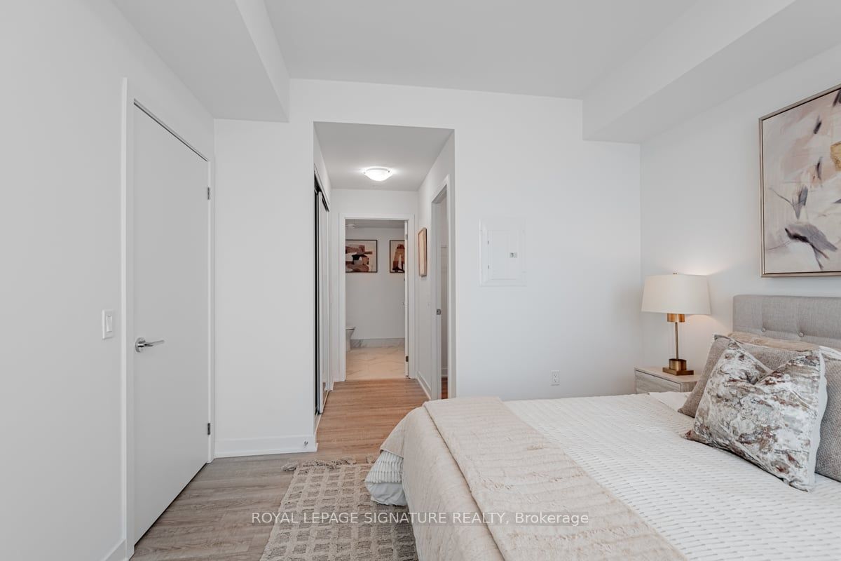 250 Lawrence Avenue W, #215