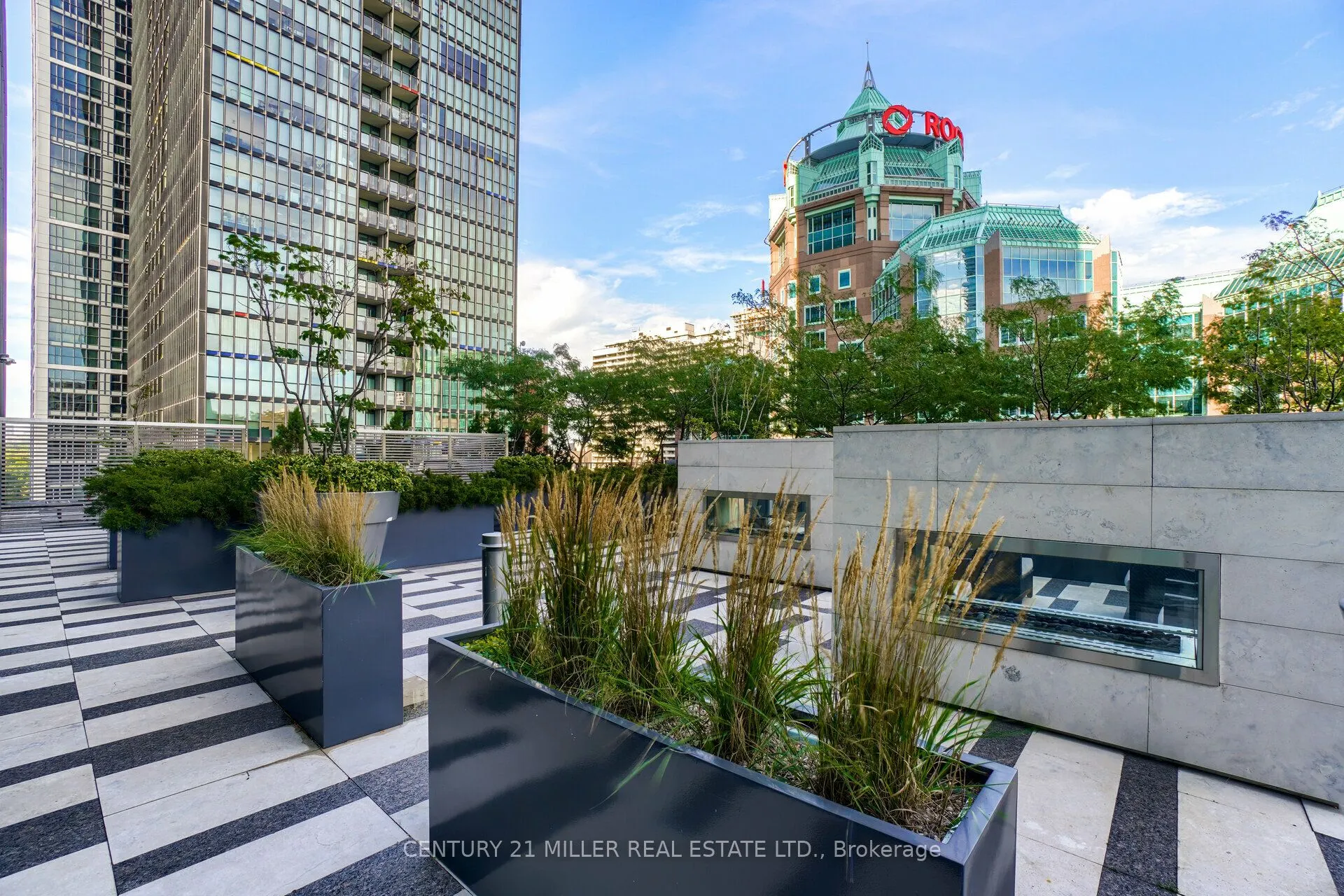 101 Charles Street E #1001