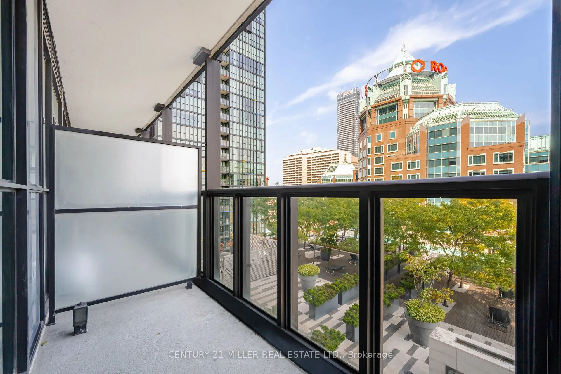 101 Charles Street E #1001