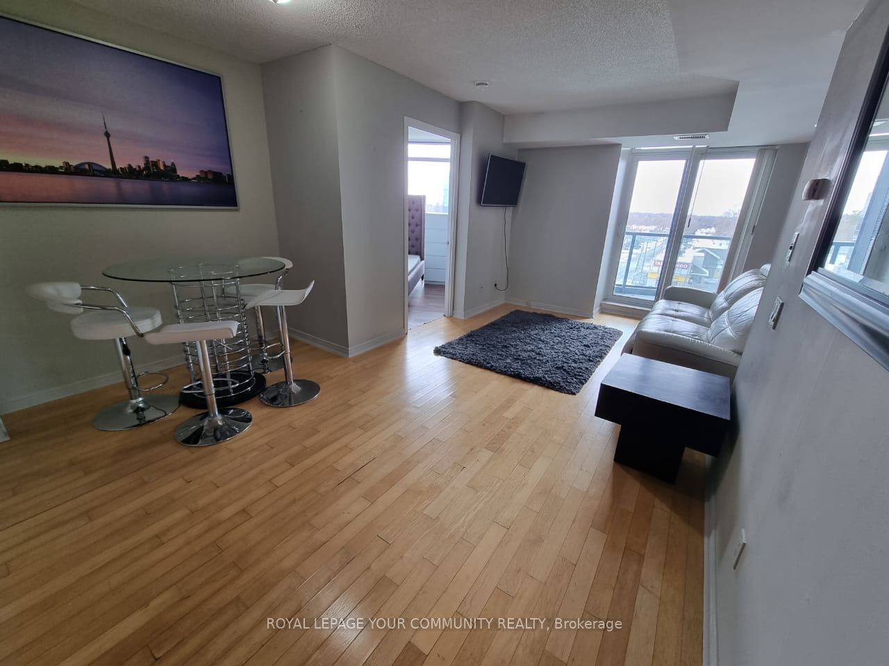 28 Harrison Garden Boulevard #706
