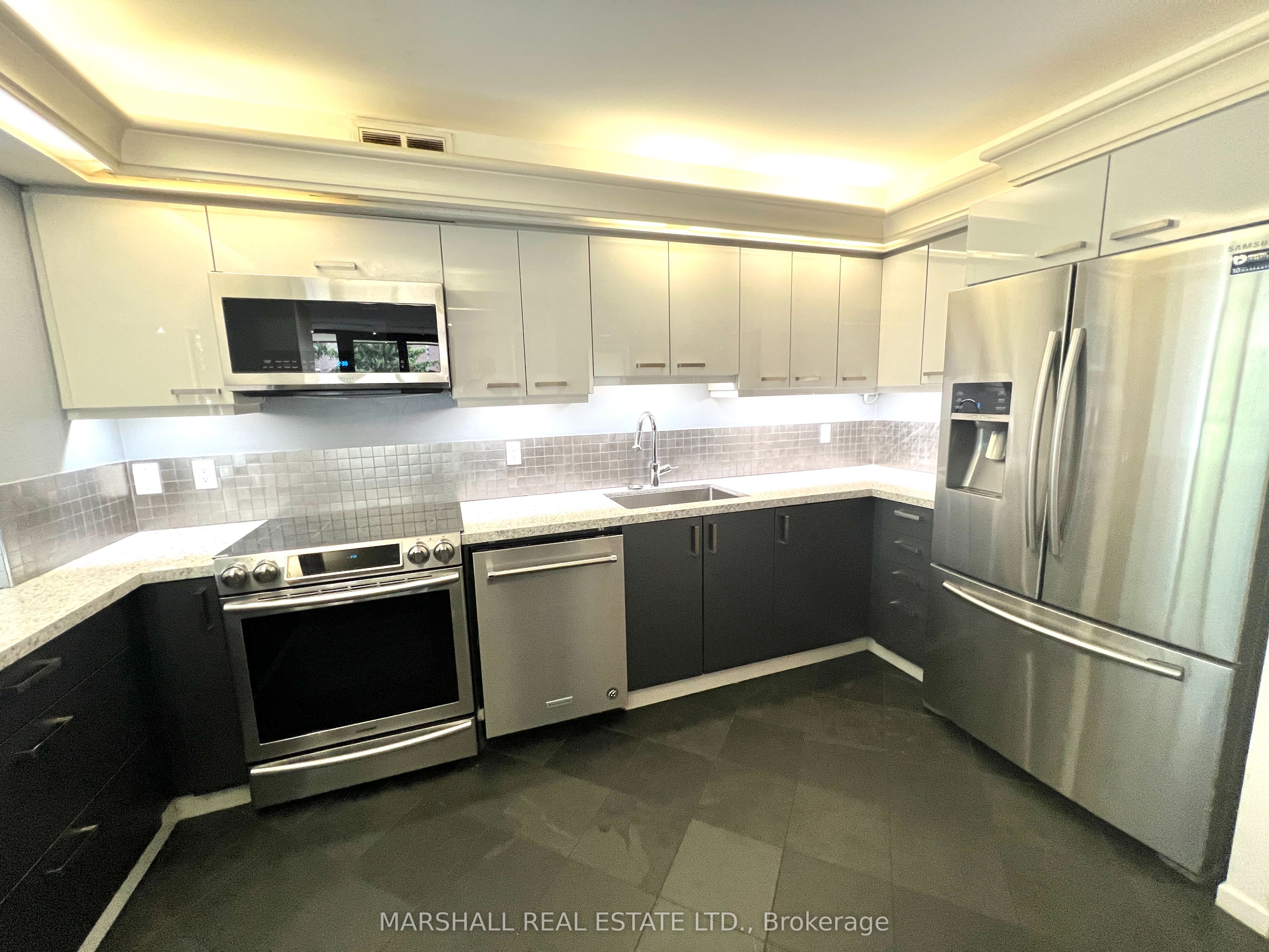 66 Collier Street #4A