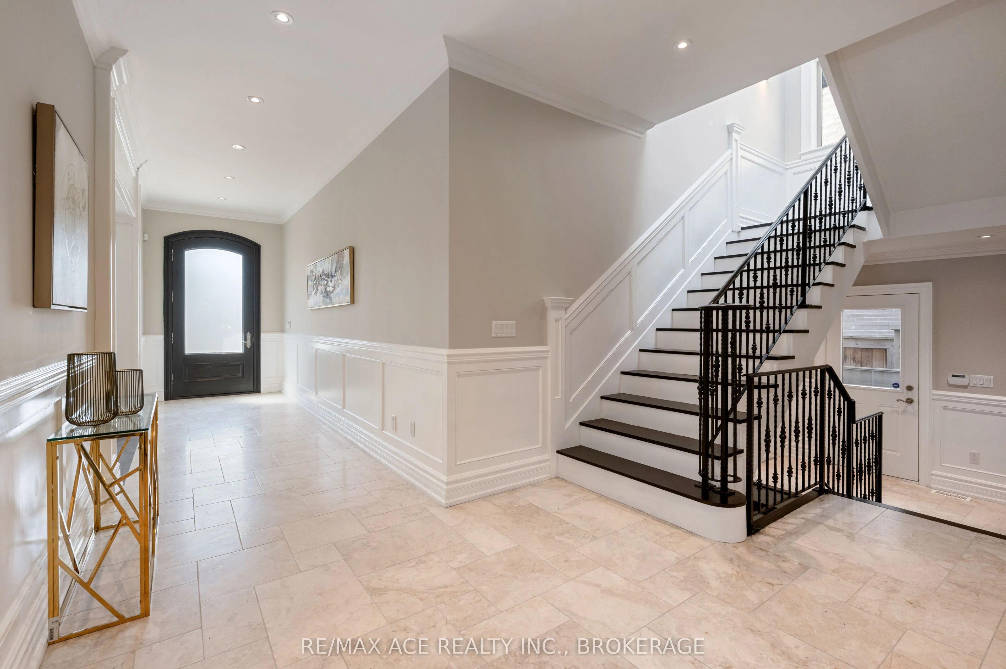 242 Parkview Avenue