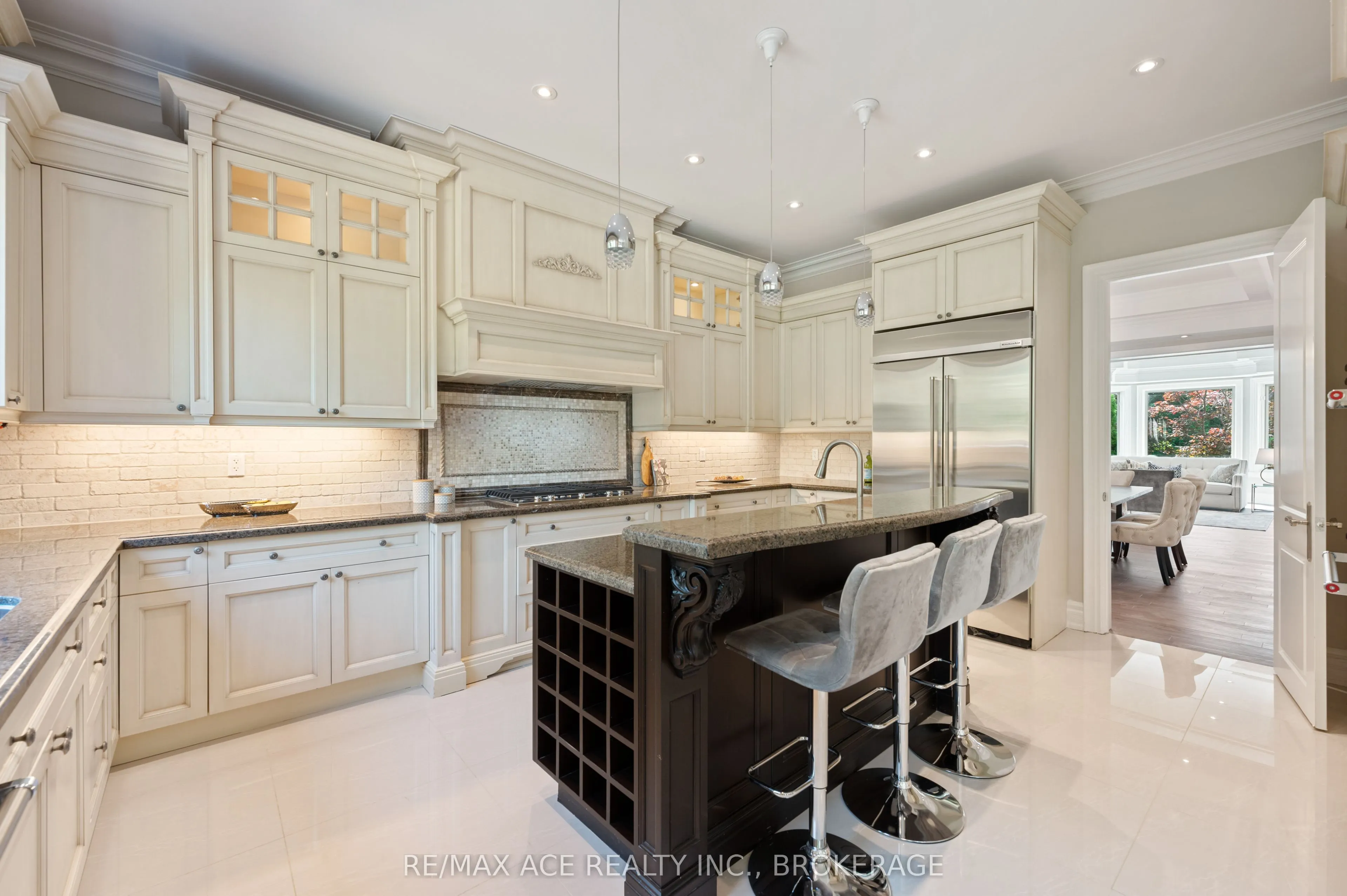 242 Parkview Avenue