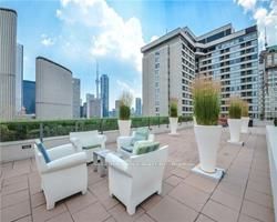 111 Elizabeth Street, #752