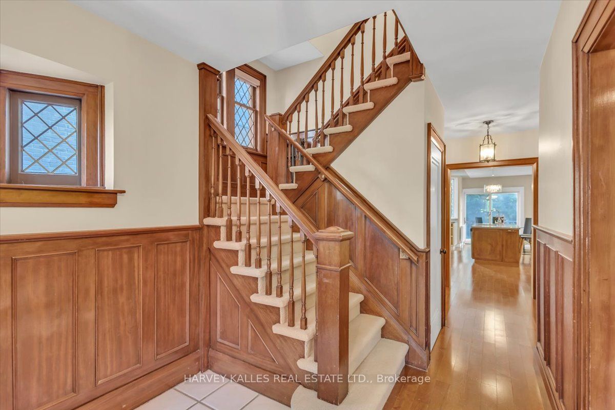 212 Glenayr Road