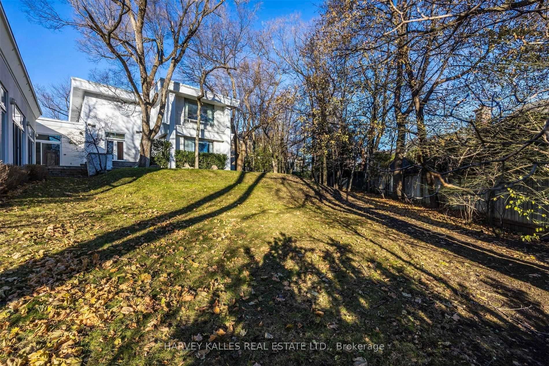39 Burton Road