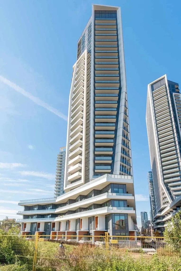 30 Ordnance Street, #1112