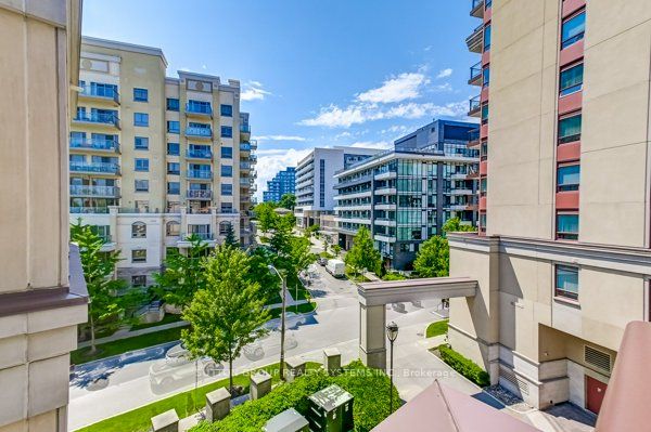 15 Rean Drive #408