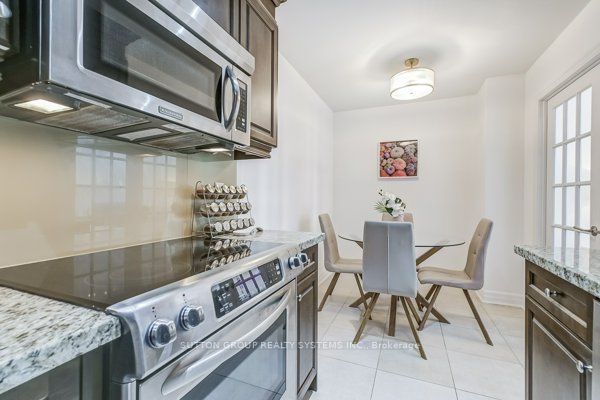 15 Rean Drive #408
