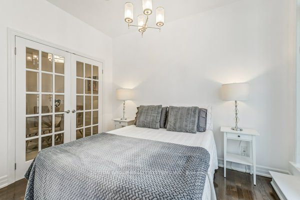 15 Rean Drive #408
