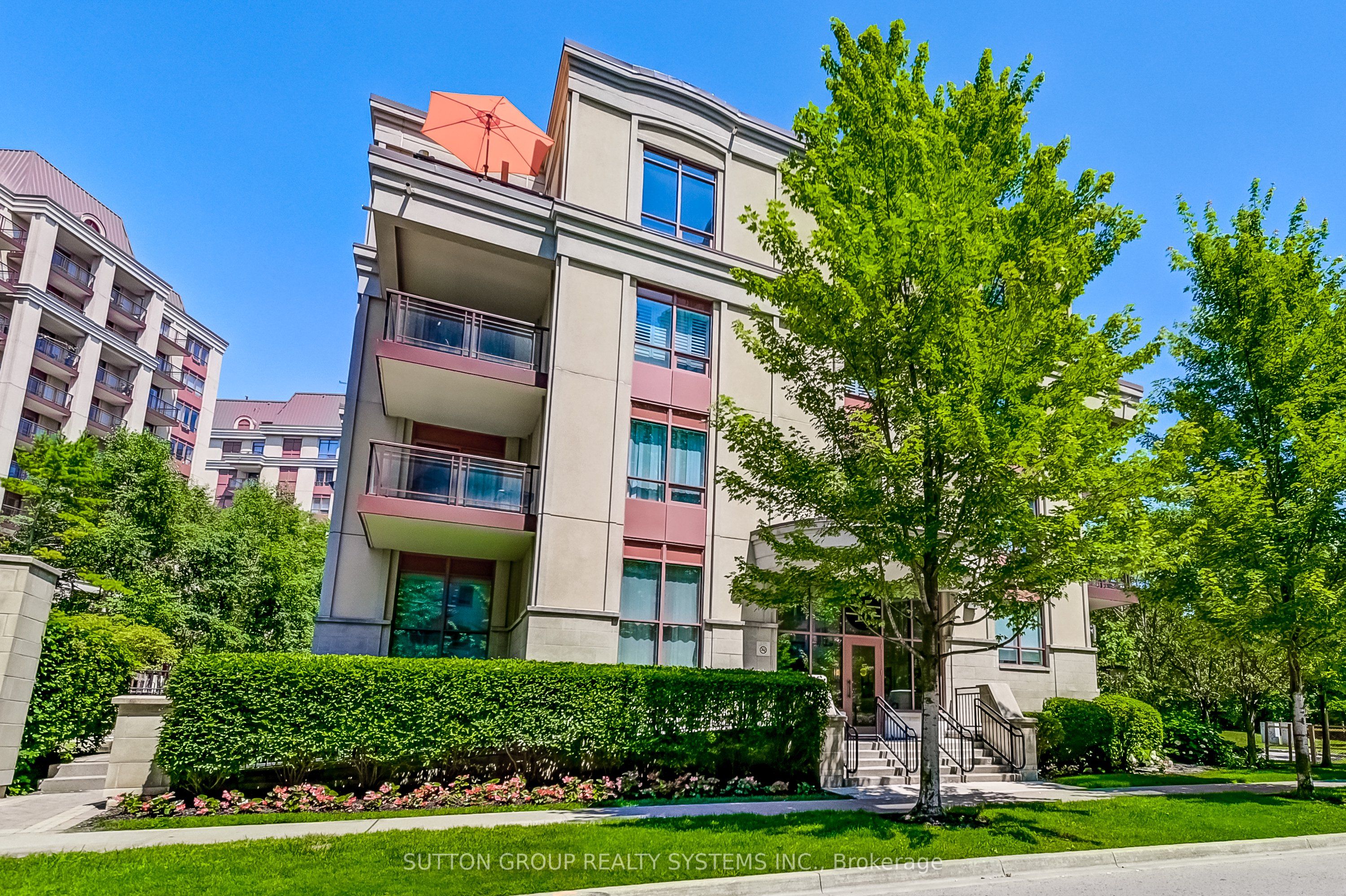 15 Rean Drive #408