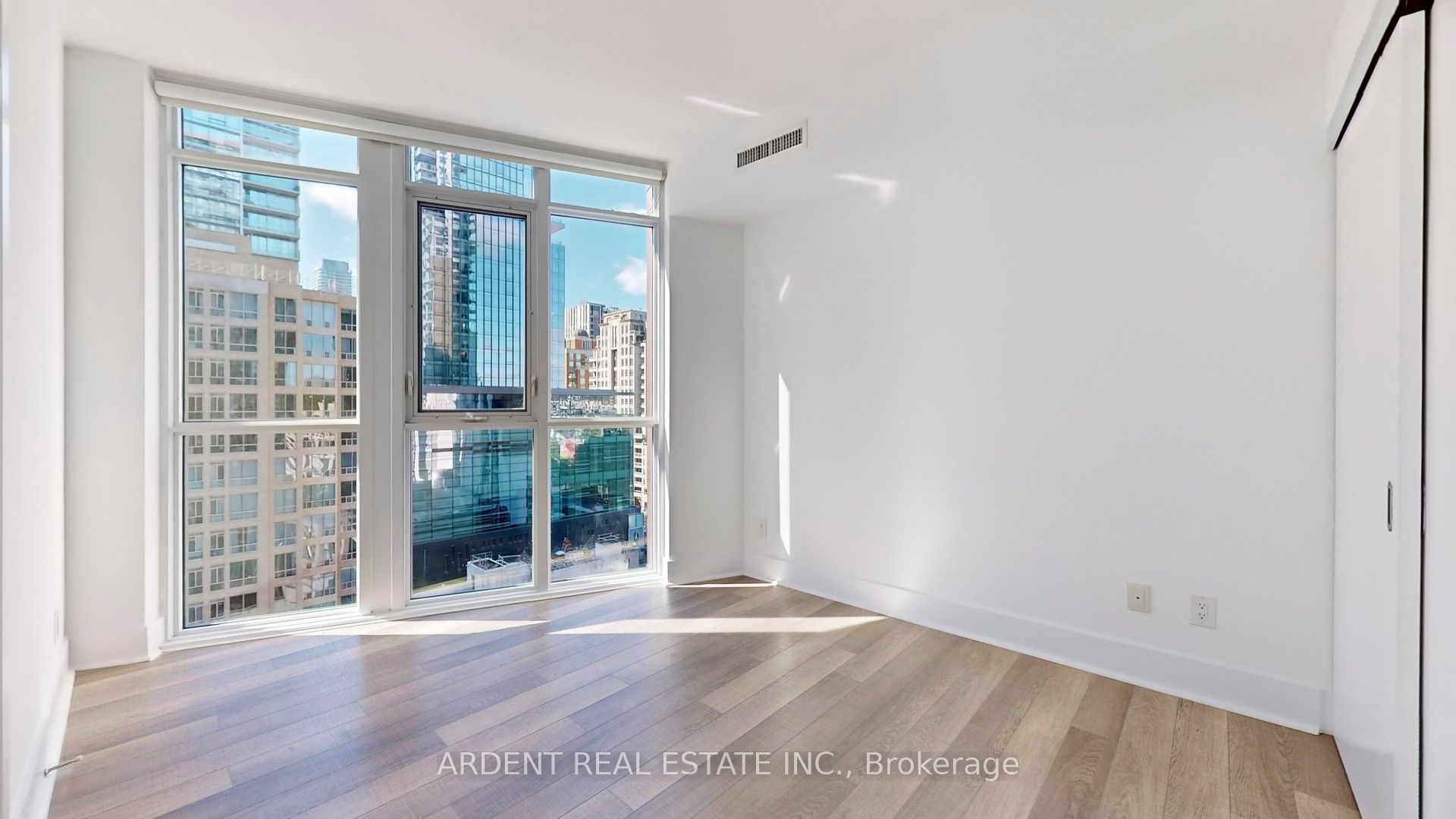 32 Davenport Road, #1107