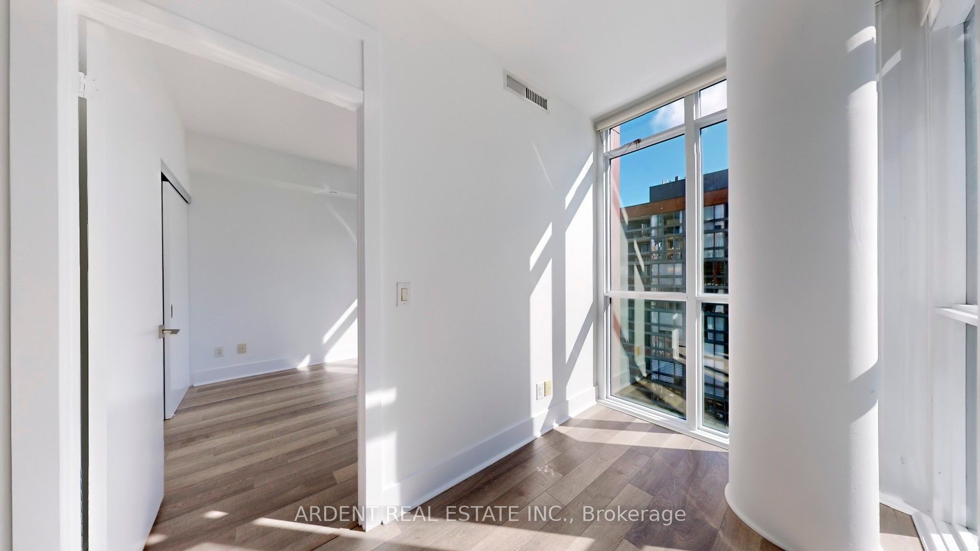32 Davenport Road, #1107