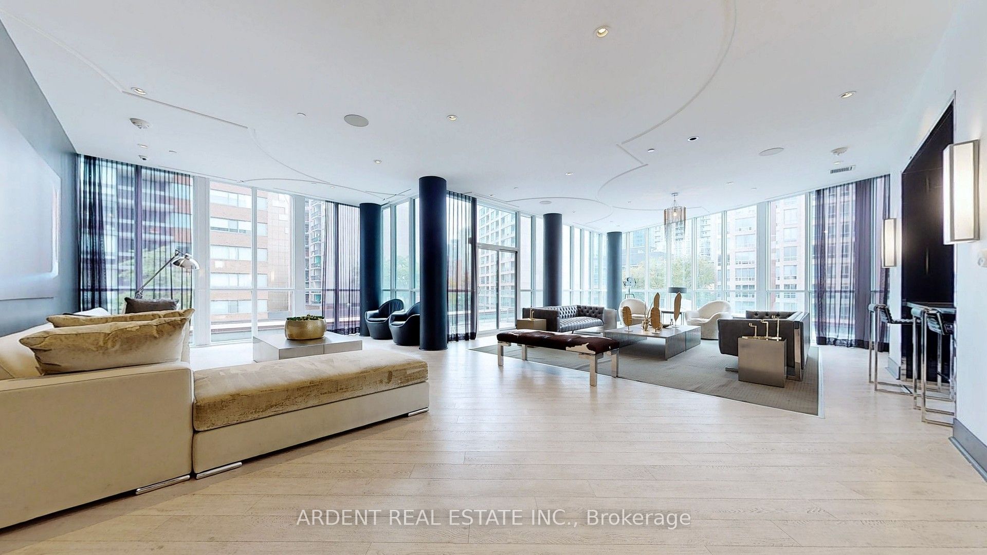 32 Davenport Road, #1107