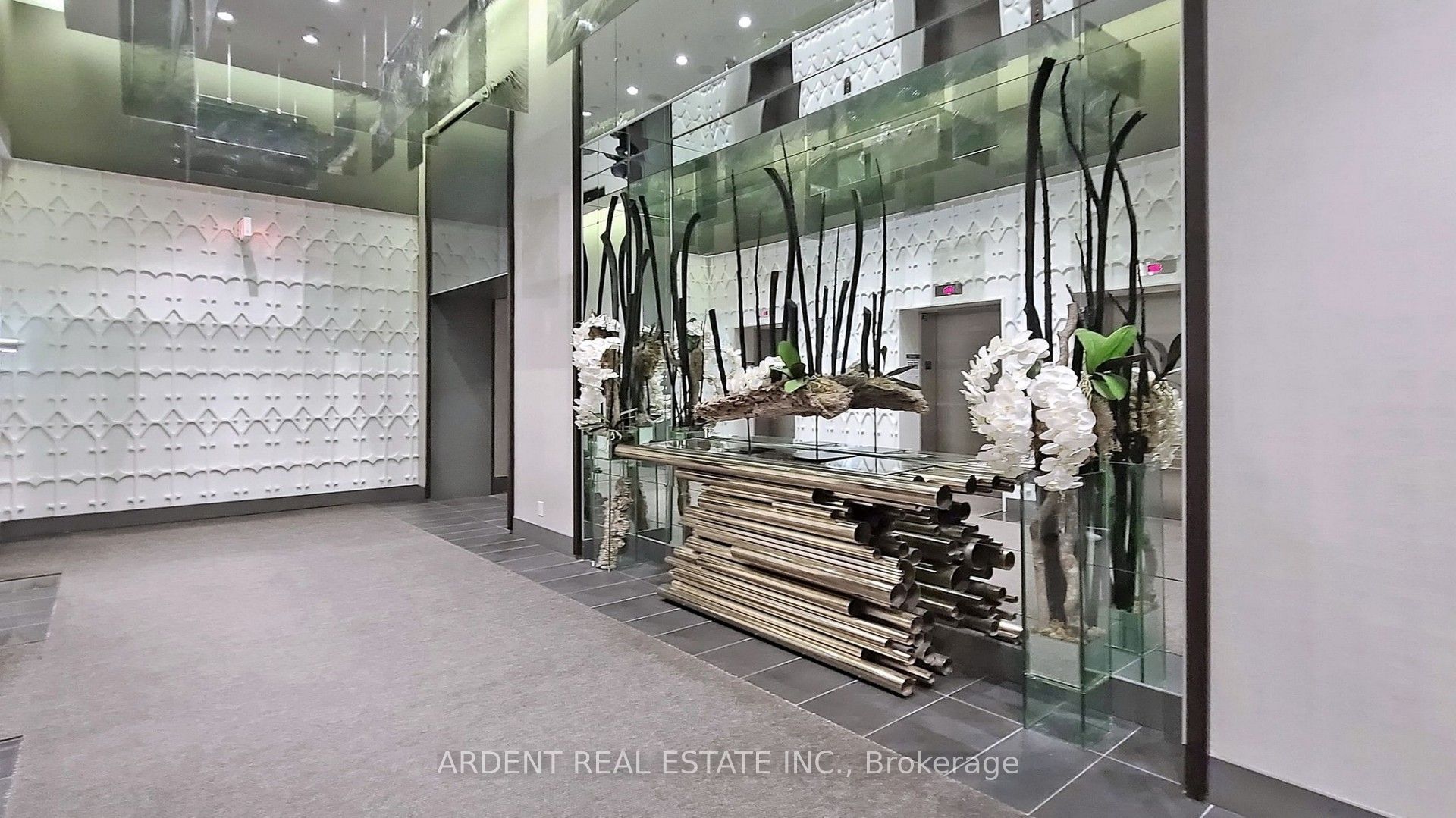32 Davenport Road, #1107