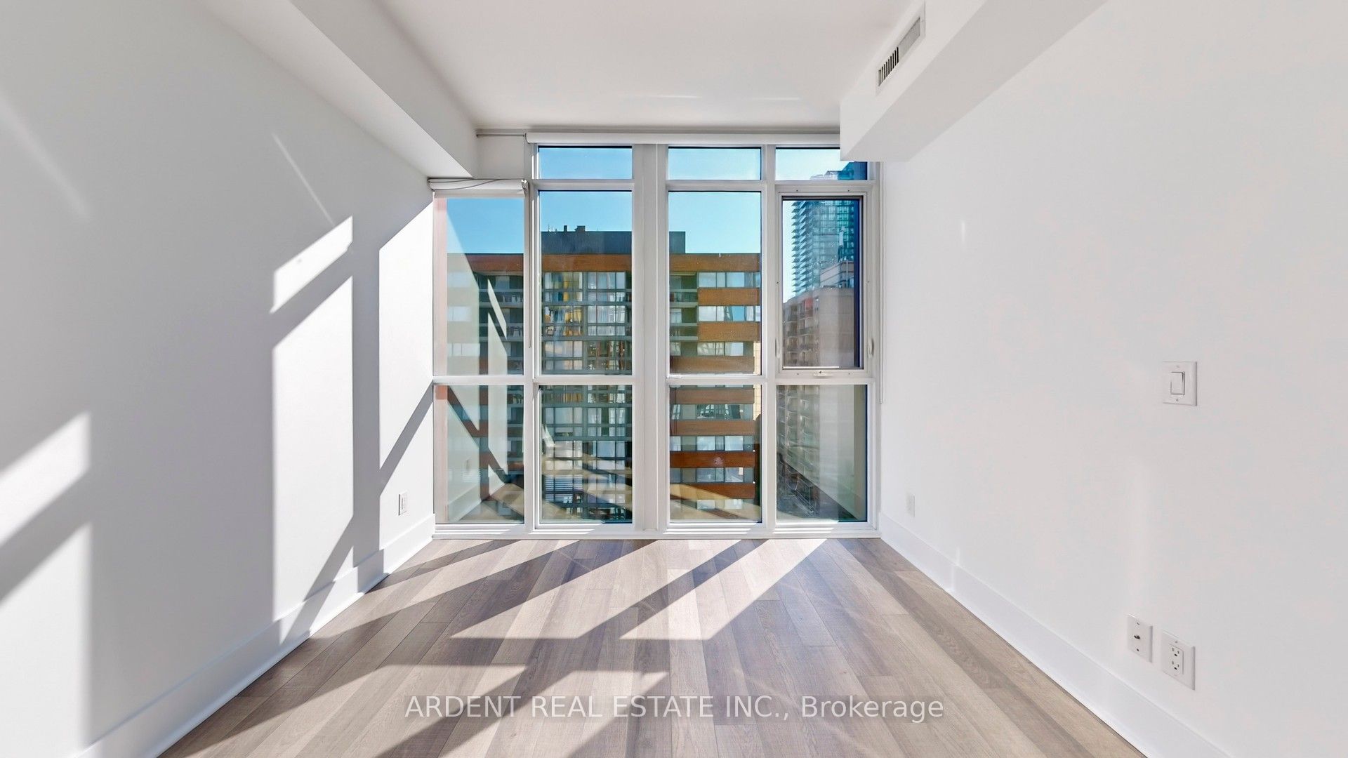 32 Davenport Road, #1107