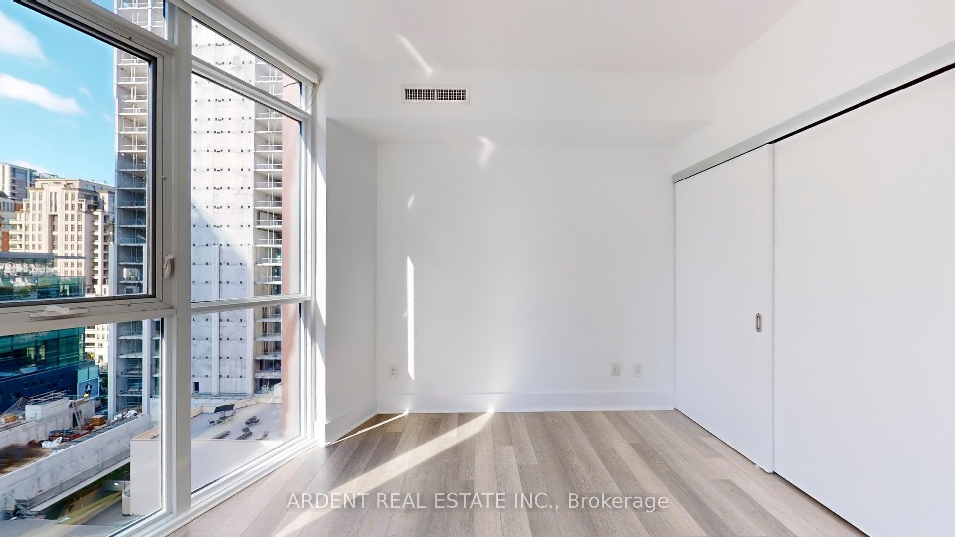 32 Davenport Road, #1107