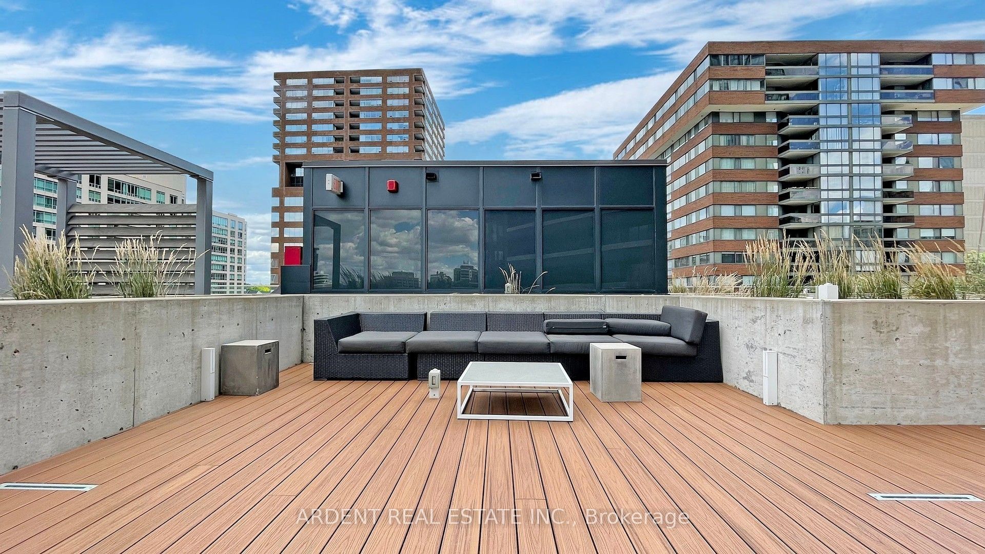 32 Davenport Road, #1107