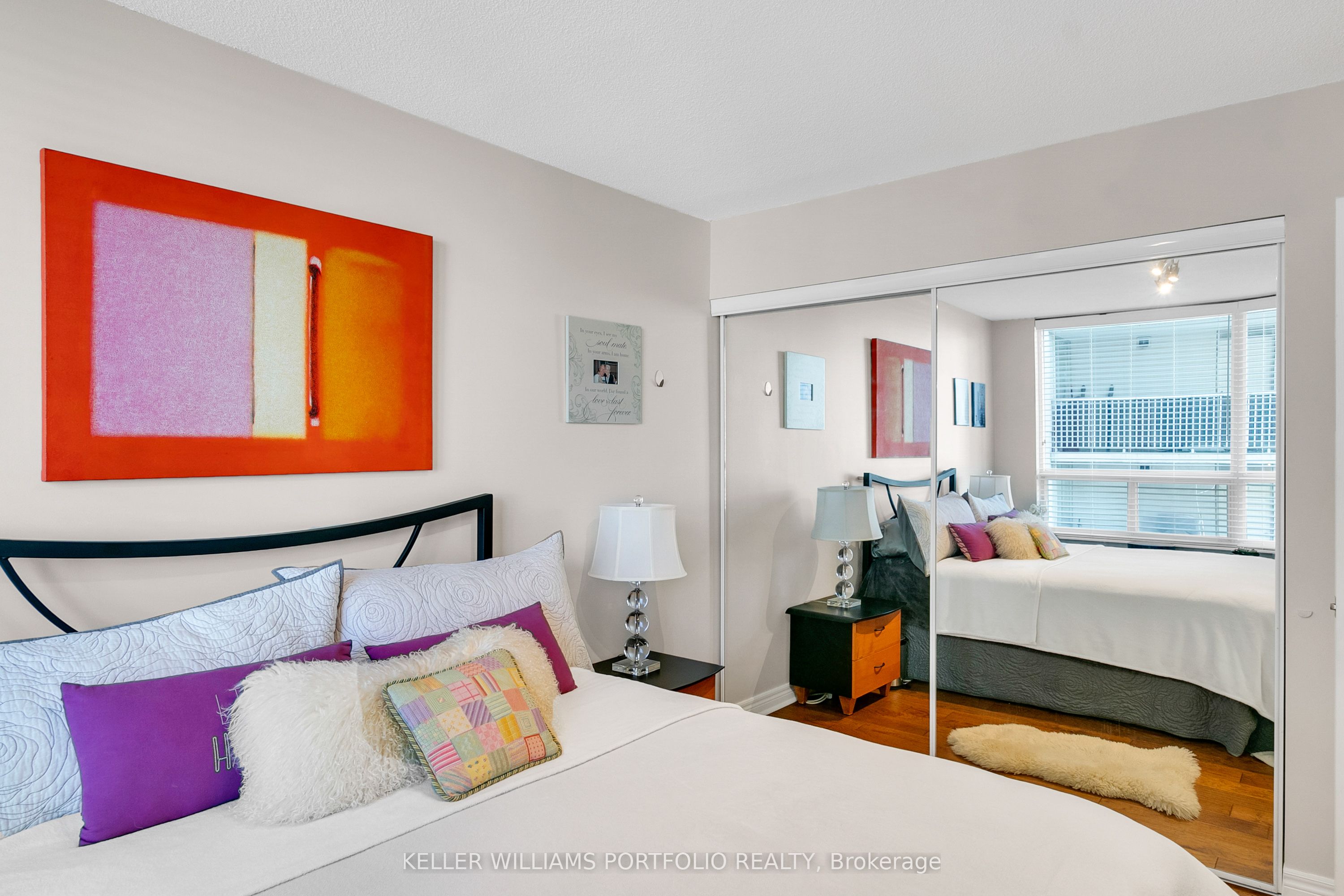 43 Eglinton Avenue E, #1009