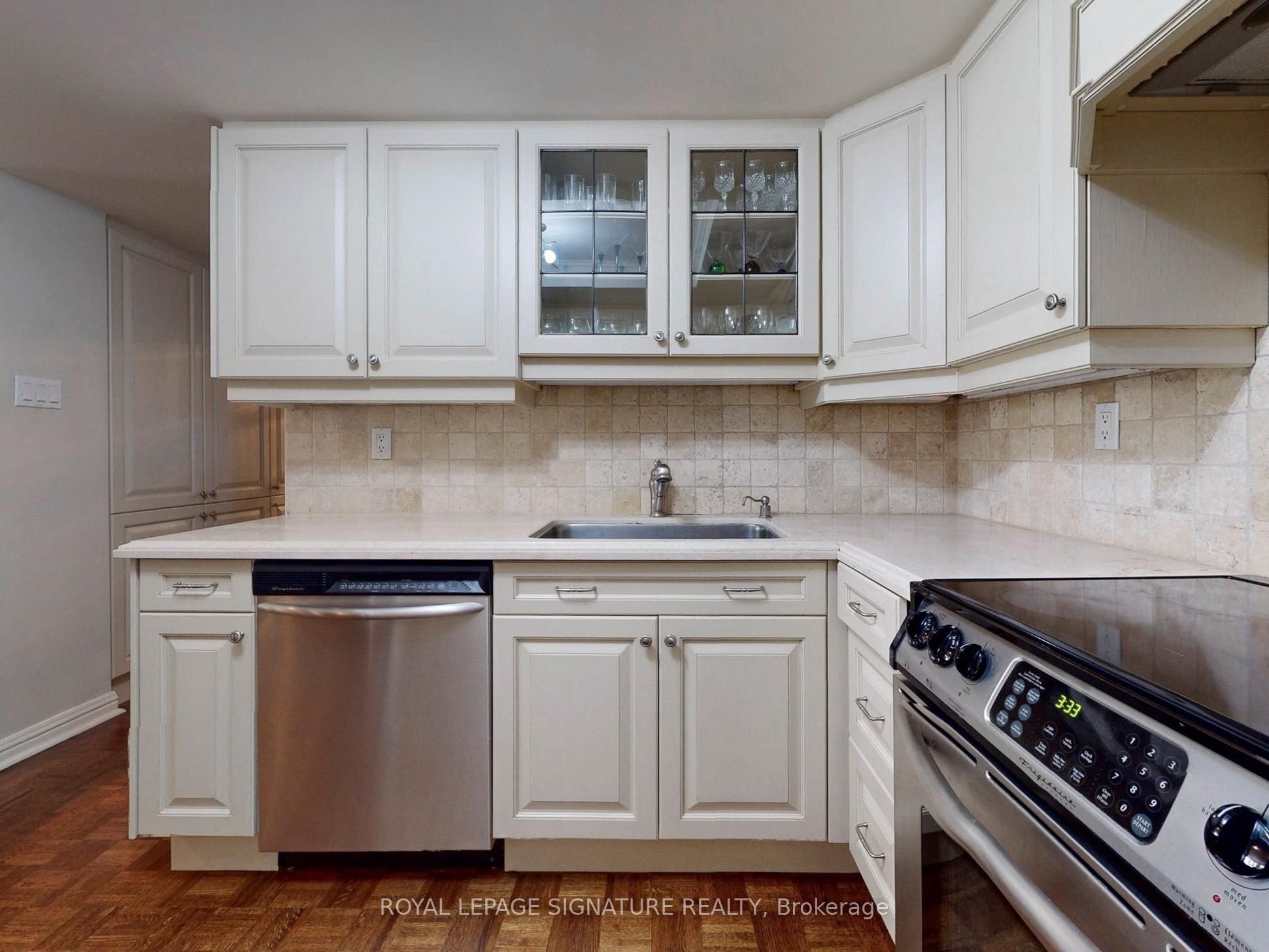 3900 Yonge Street, #704