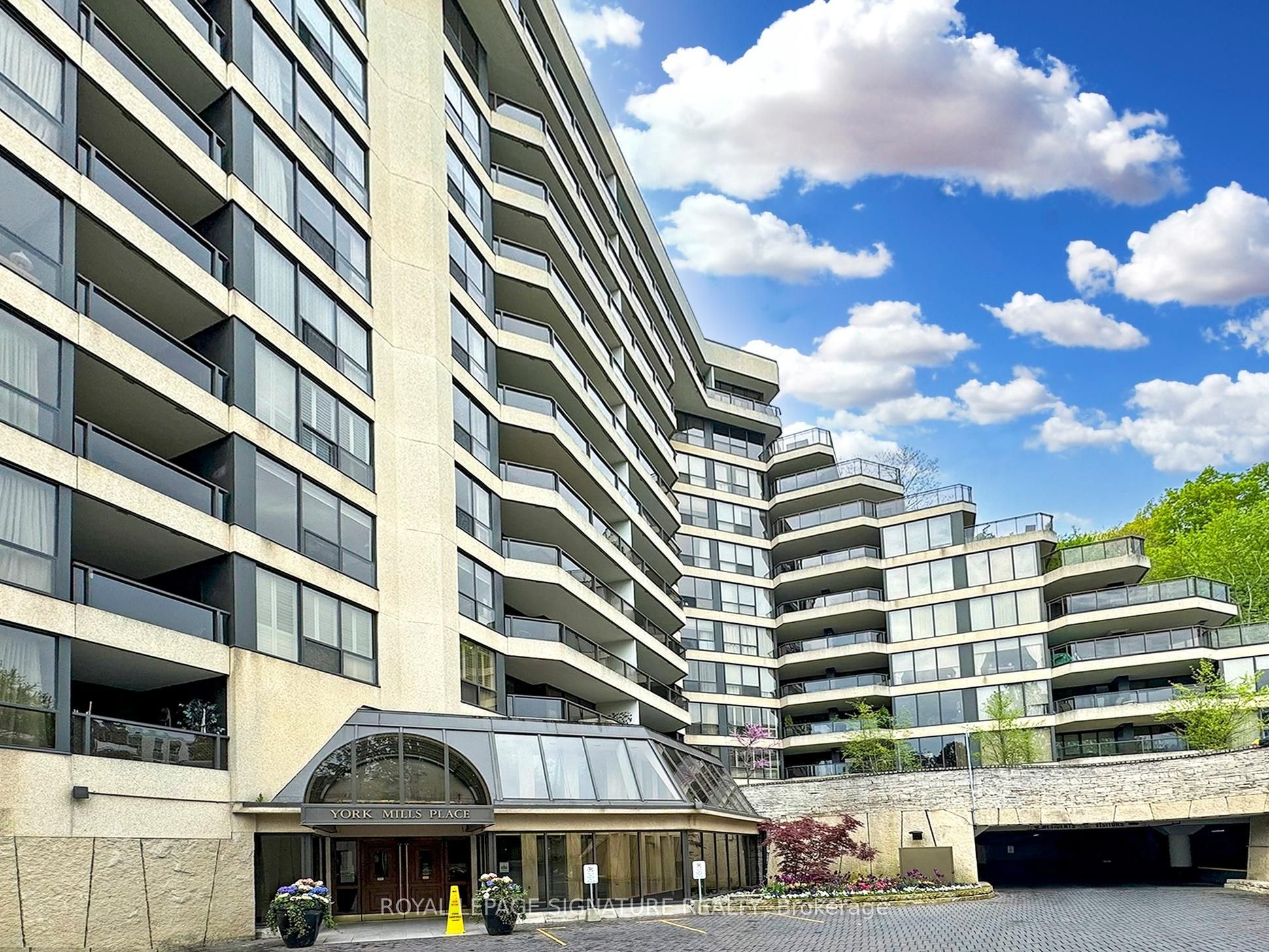 3900 Yonge Street, #704