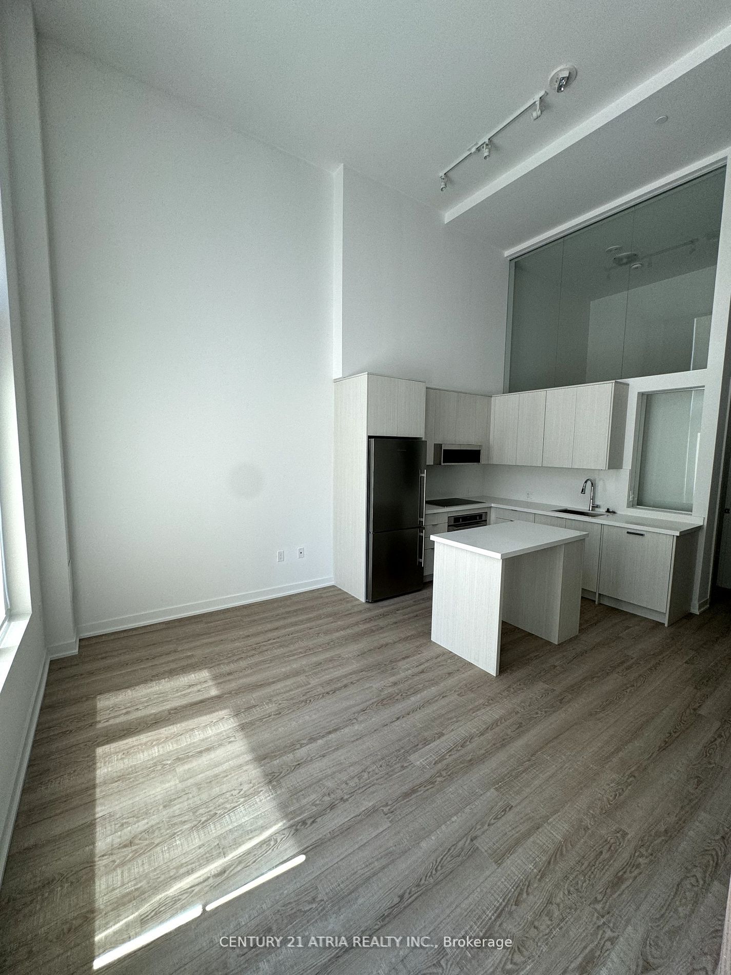 250 Lawrence Avenue W, #101