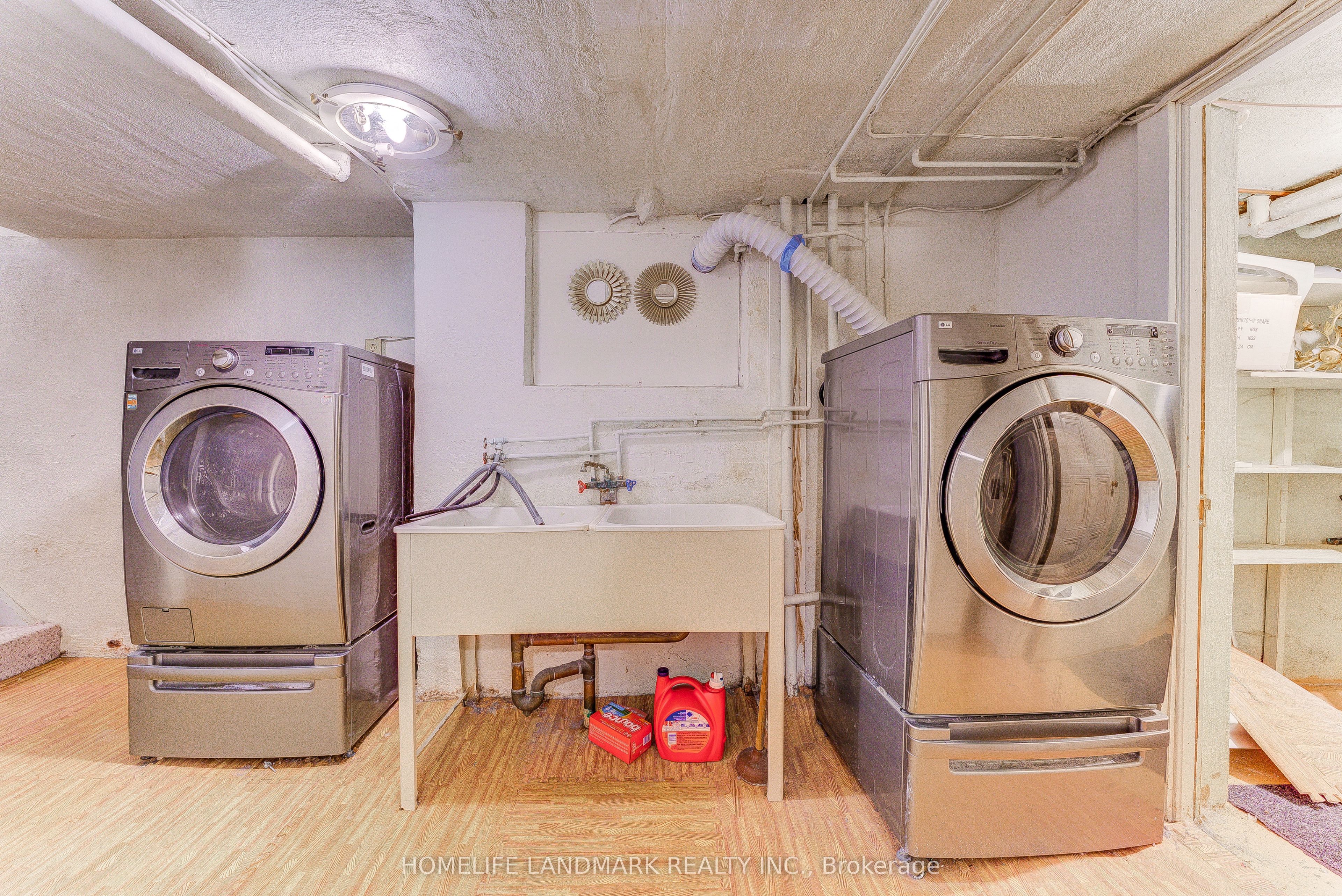 603 Spadina Road
