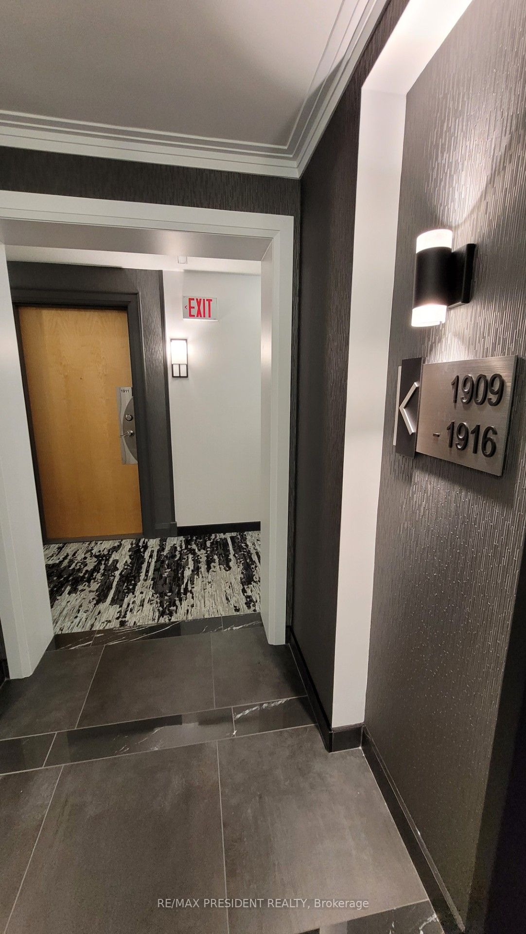 4978 Yonge Street, #1911