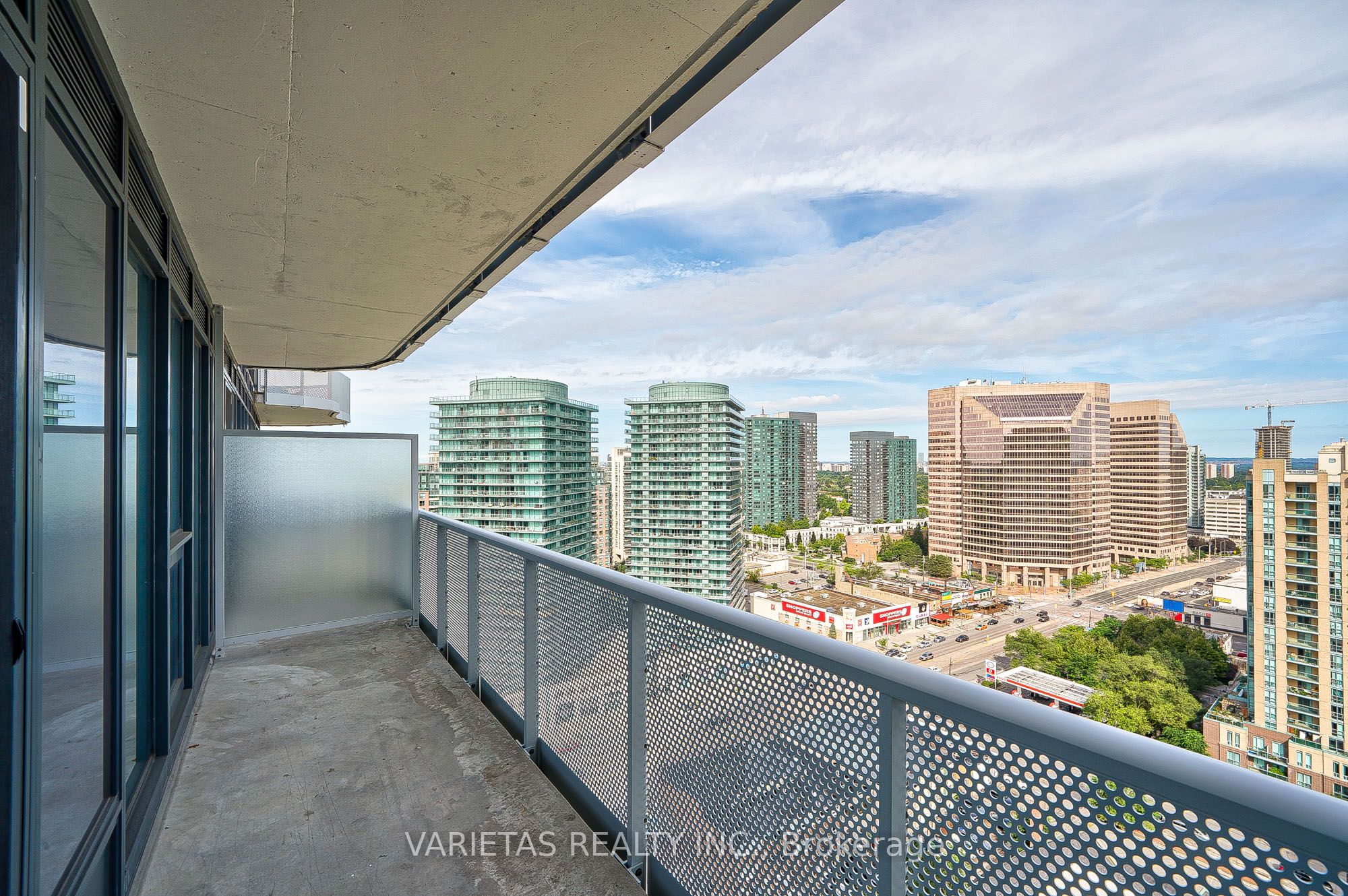 15 Holmes Avenue #1906