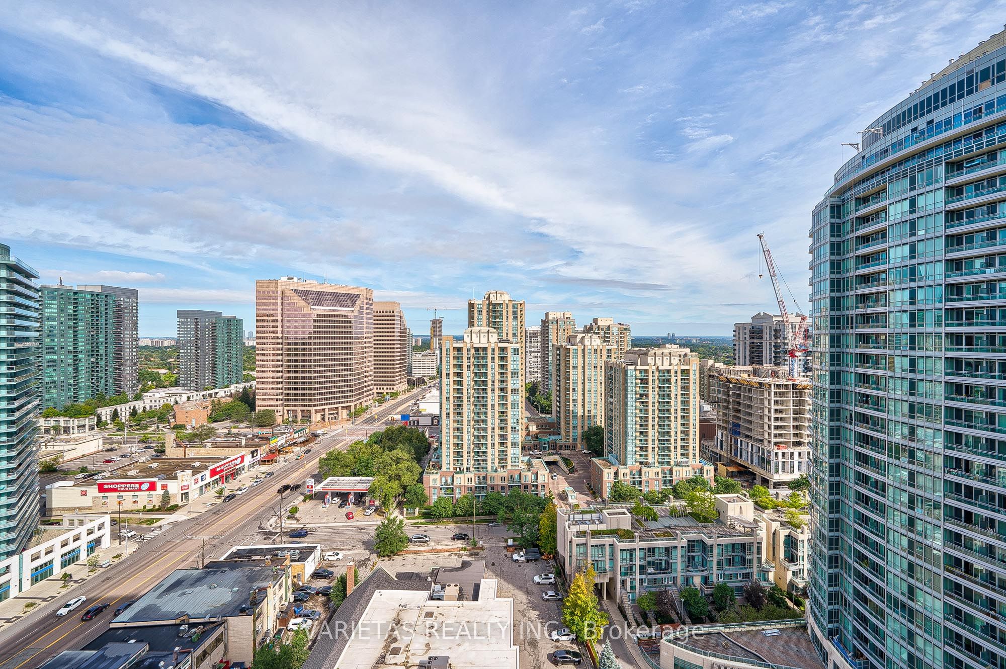 15 Holmes Avenue #1906