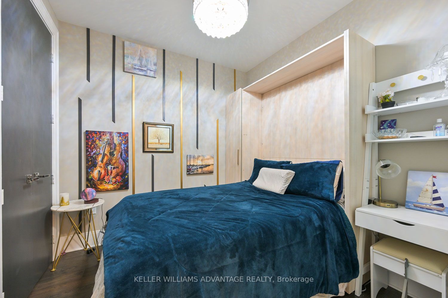 29 Queens Quay E #616