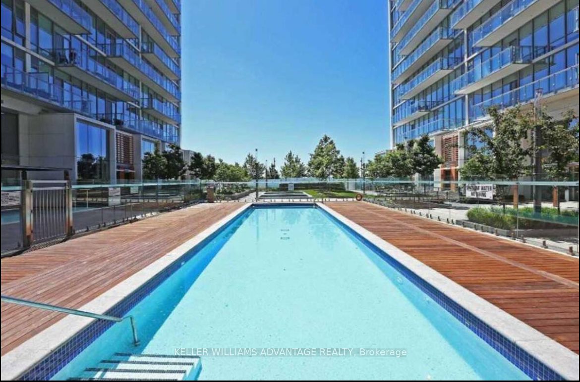 29 Queens Quay E #616
