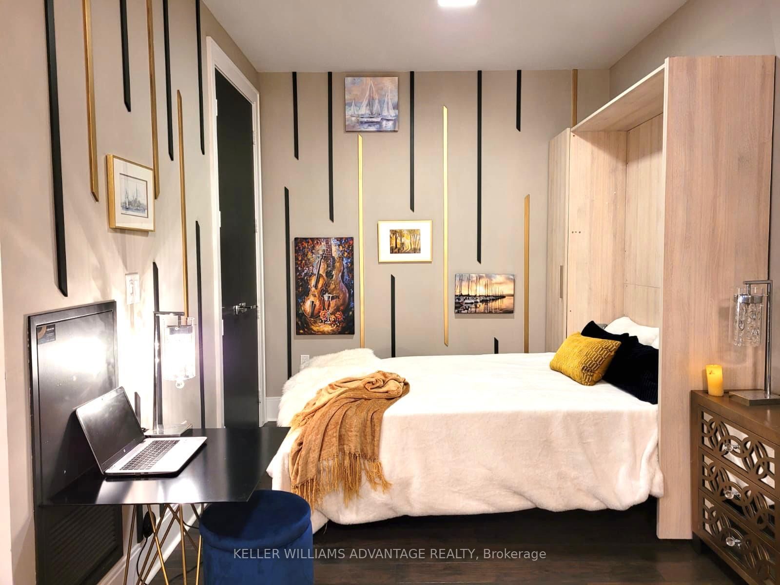 29 Queens Quay E #616