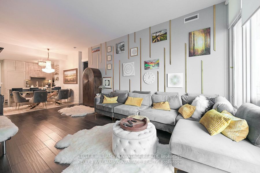 29 Queens Quay E #616