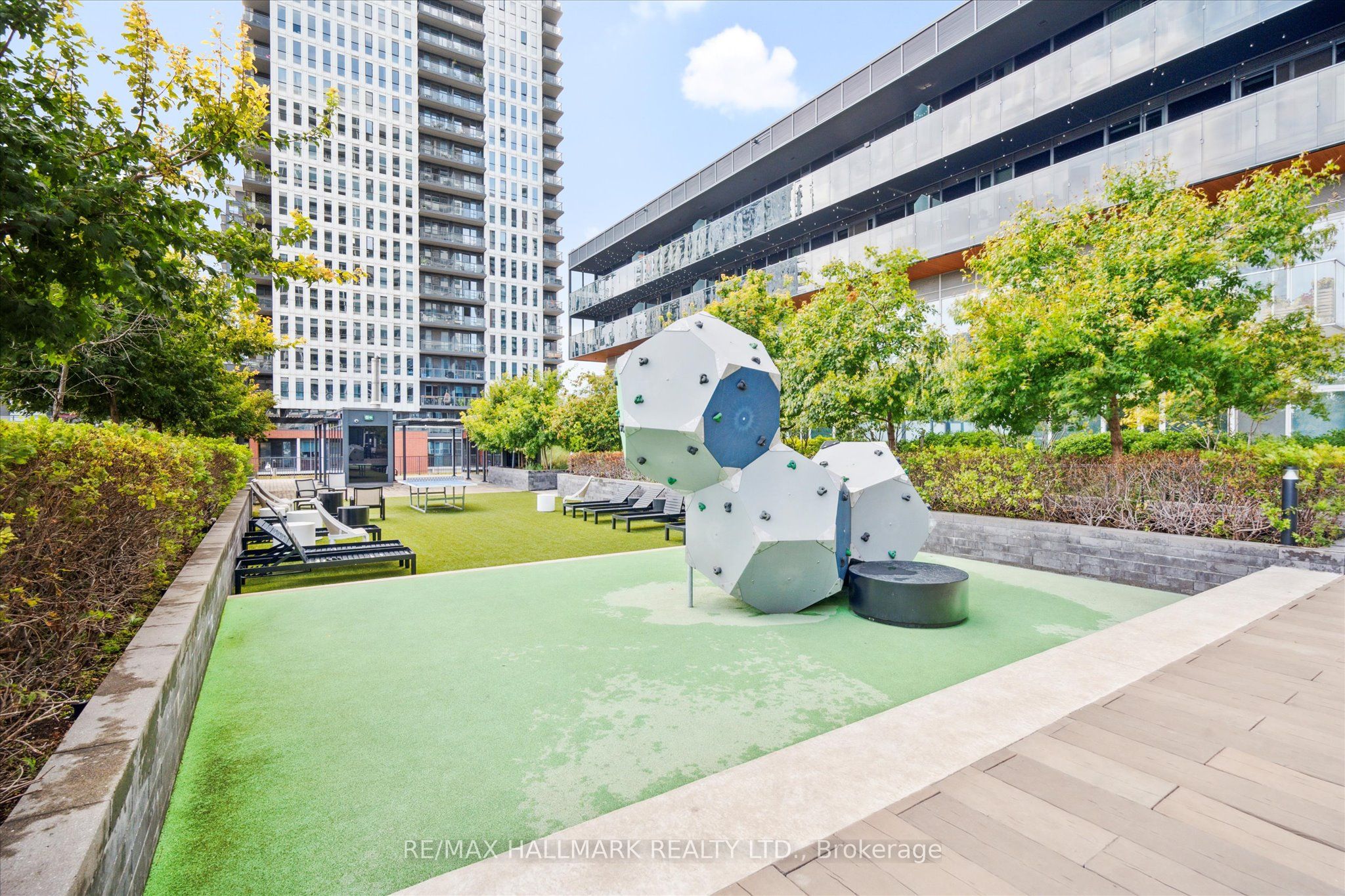 20 Tubman Avenue #2307