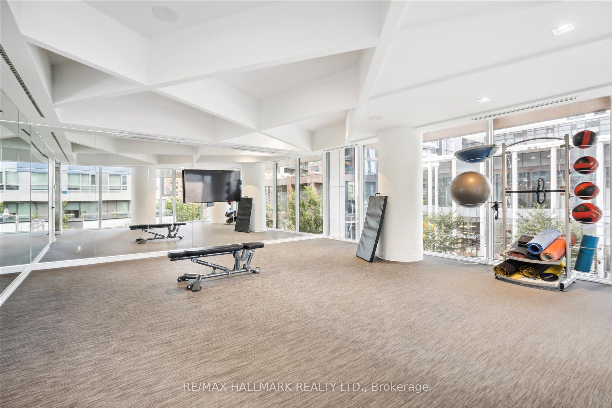 20 Tubman Avenue #2307