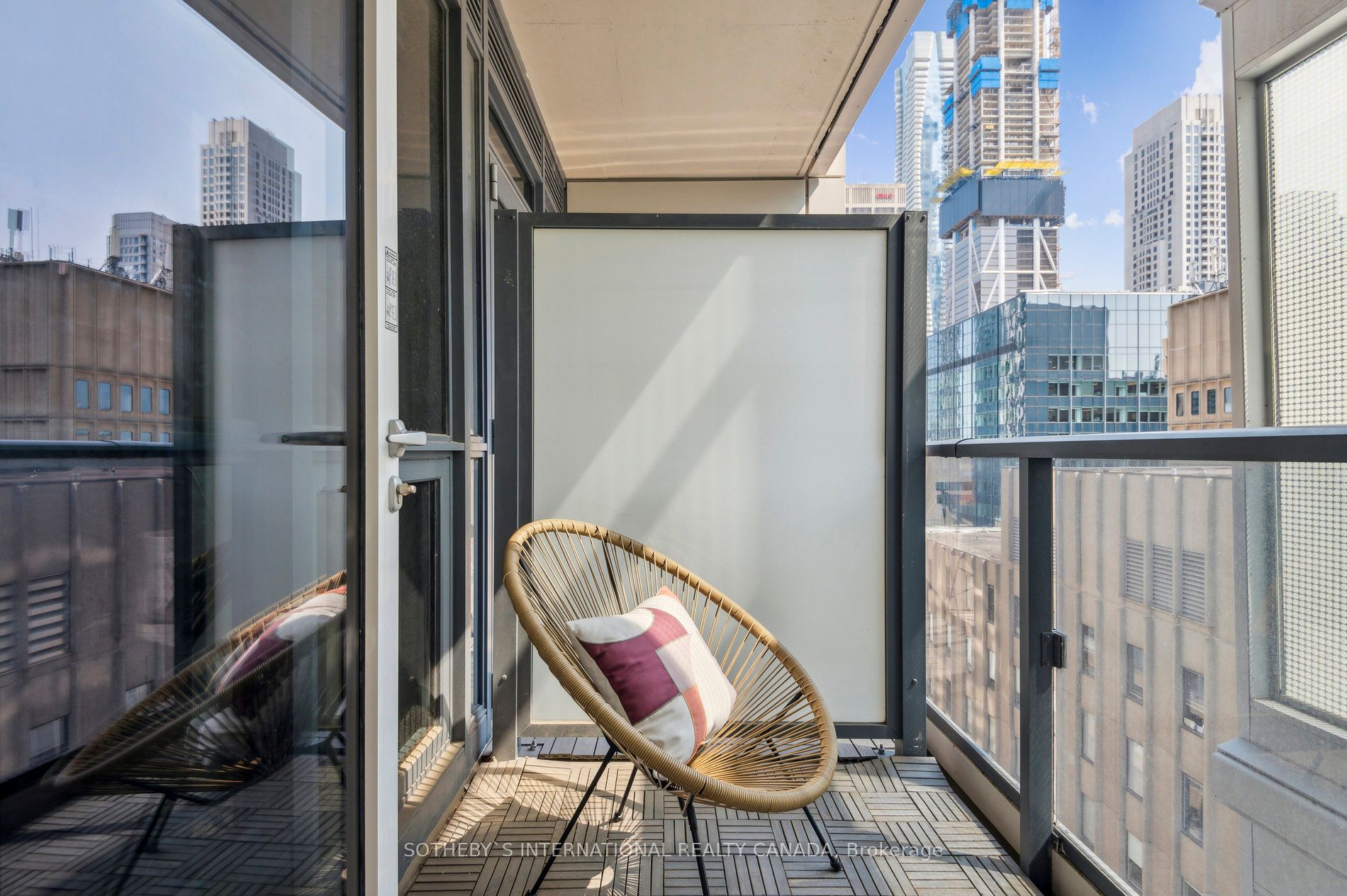 88 Cumberland Street #1201
