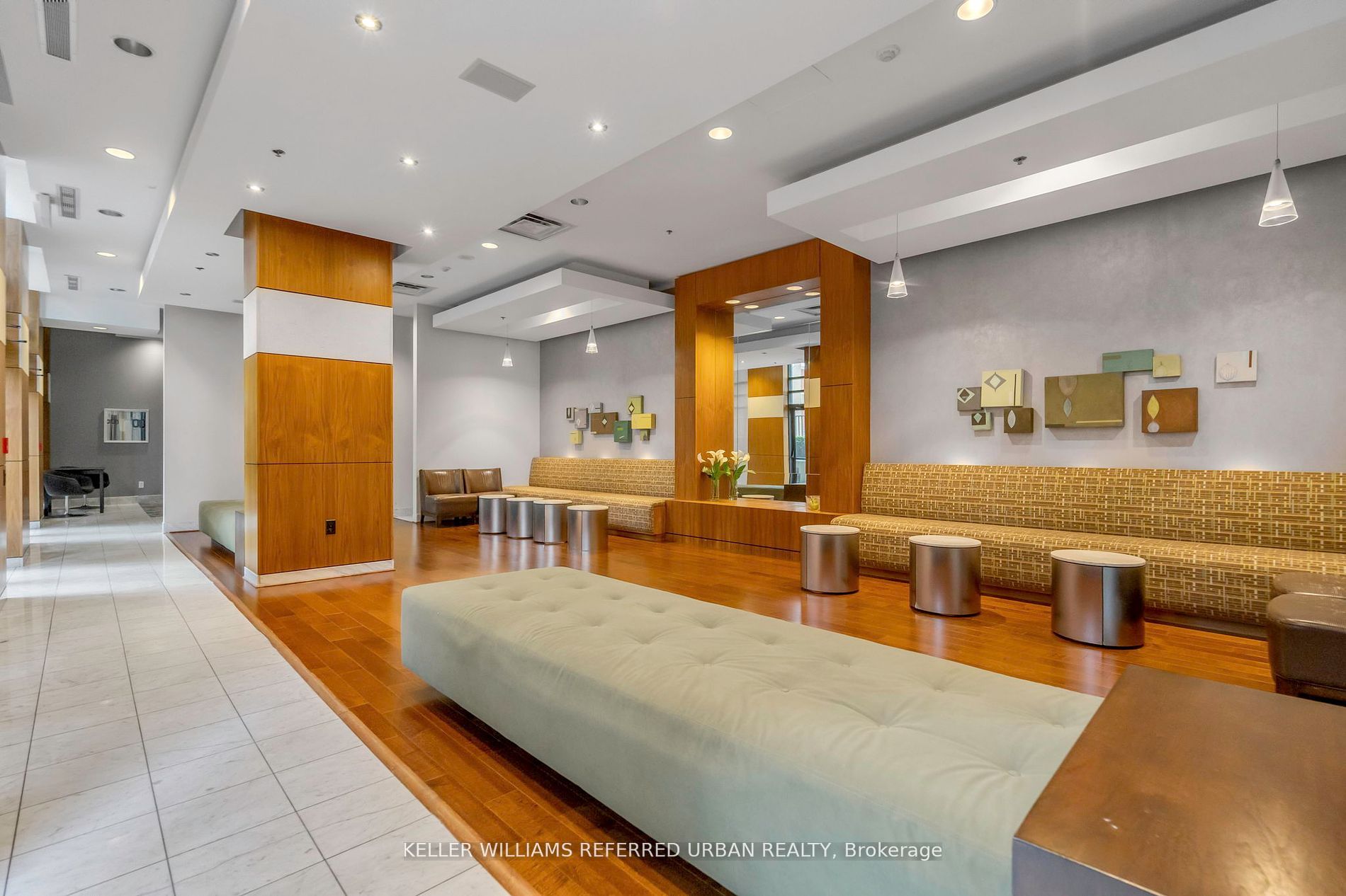 85 Bloor Street E, #1014