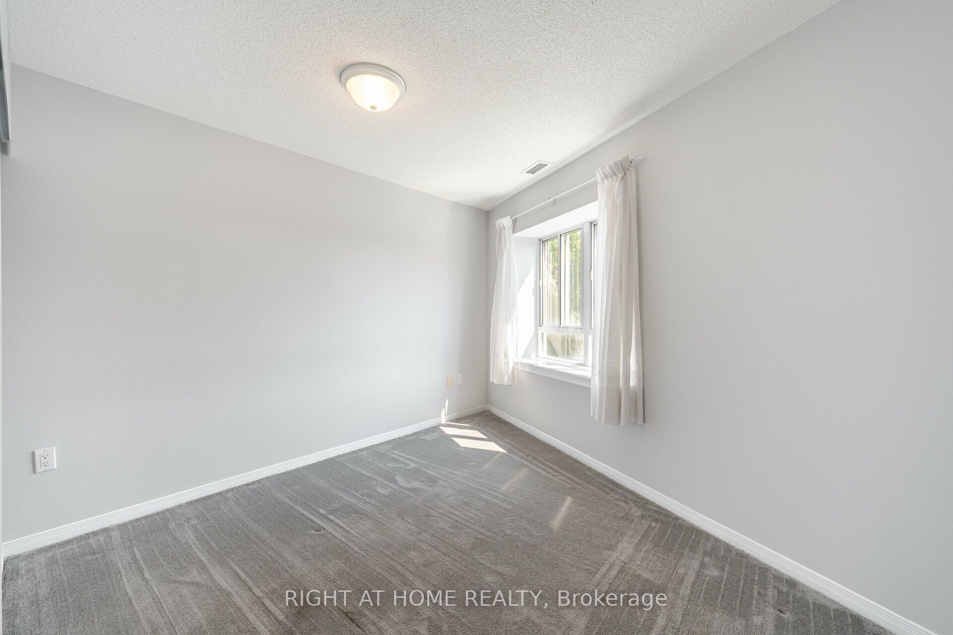 1387 Bayview Avenue #306