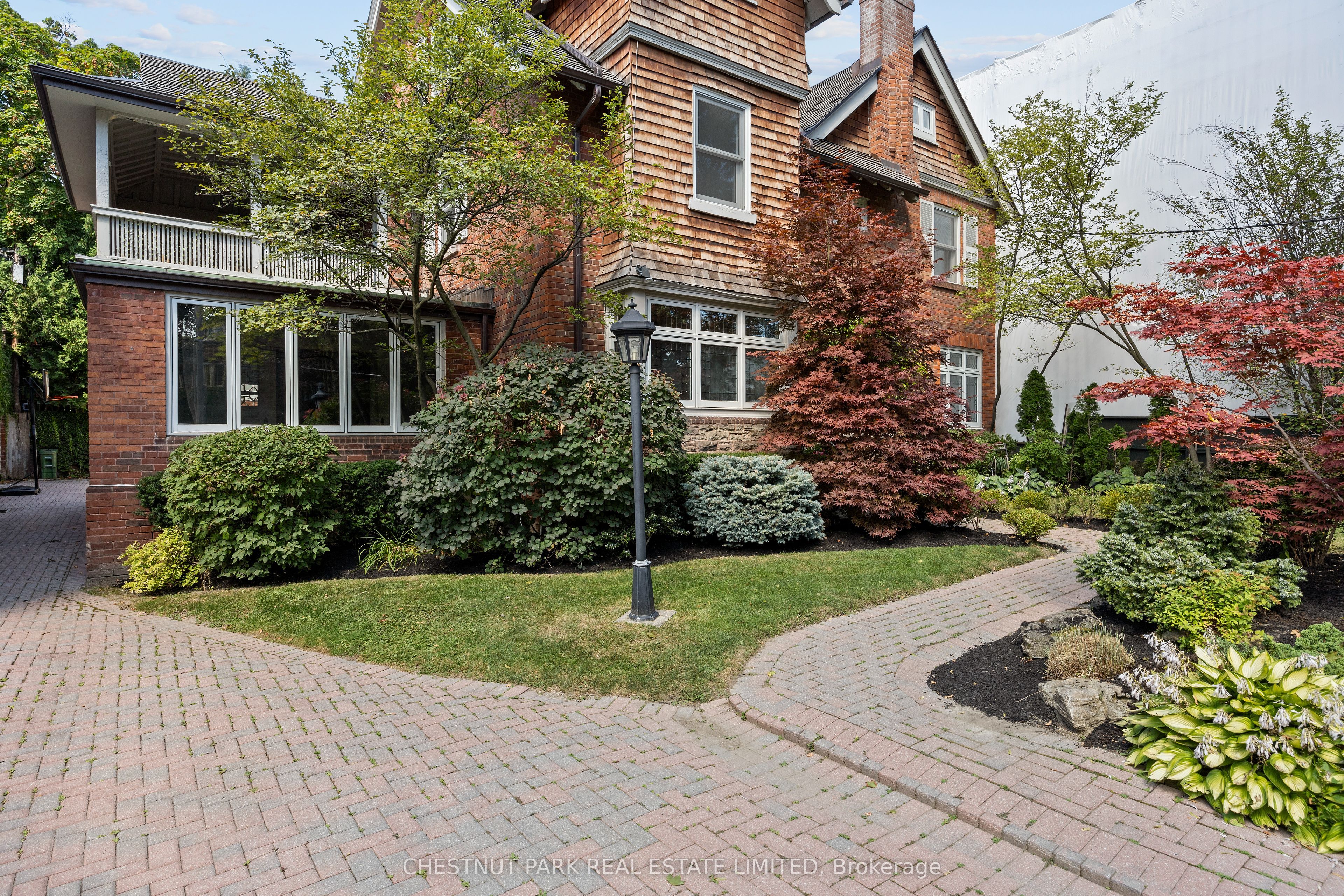 48 Crescent Road