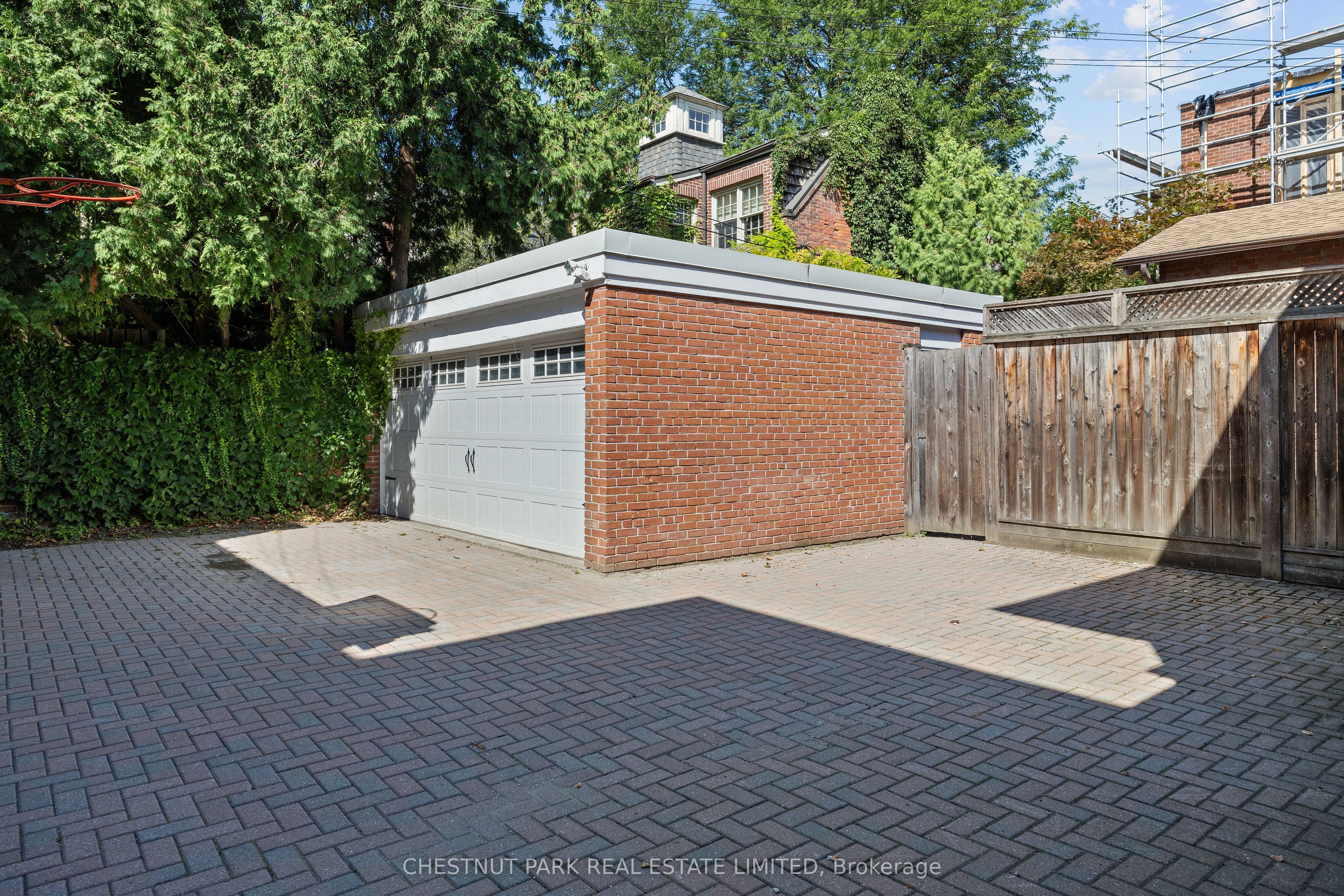 48 Crescent Road