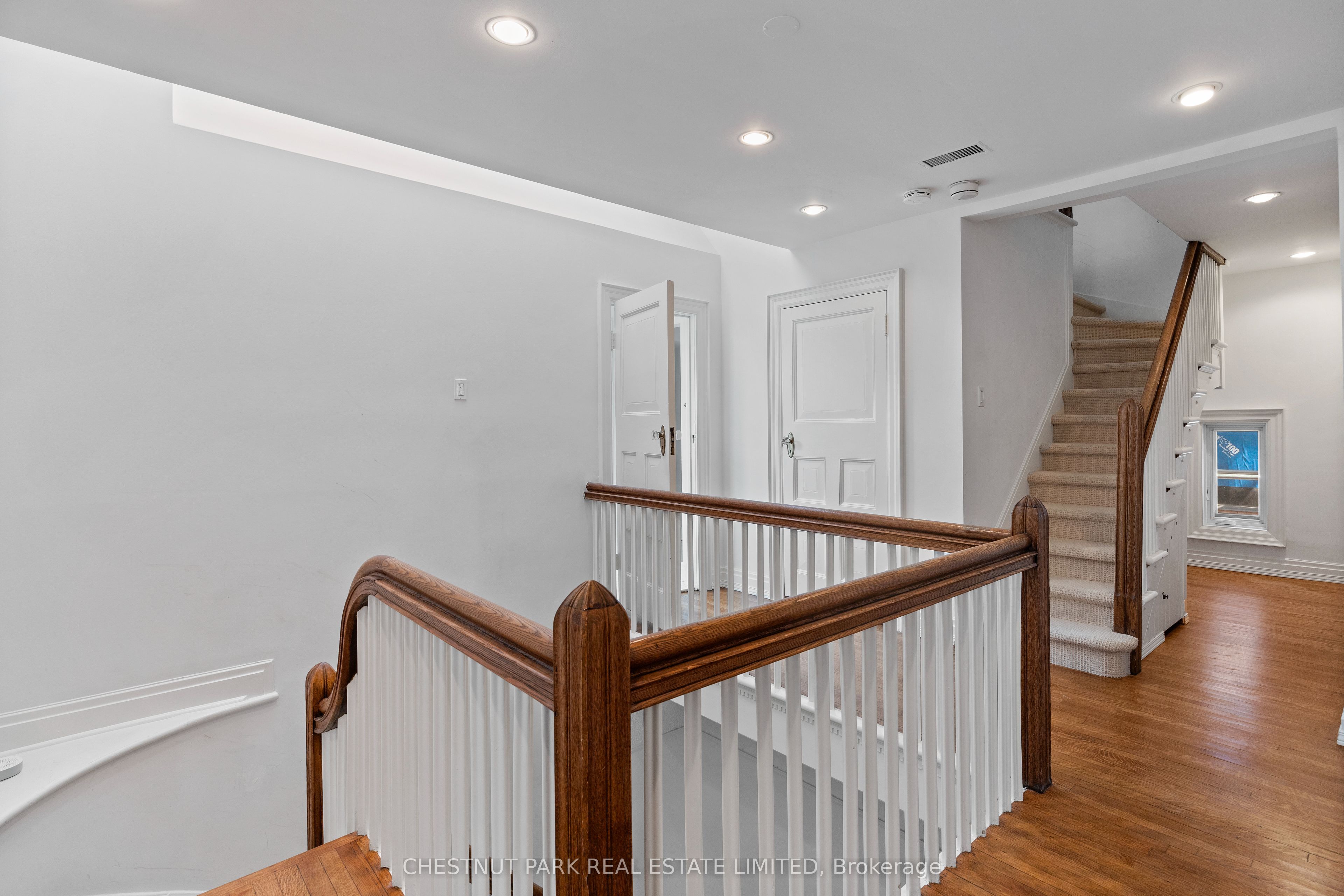 48 Crescent Road