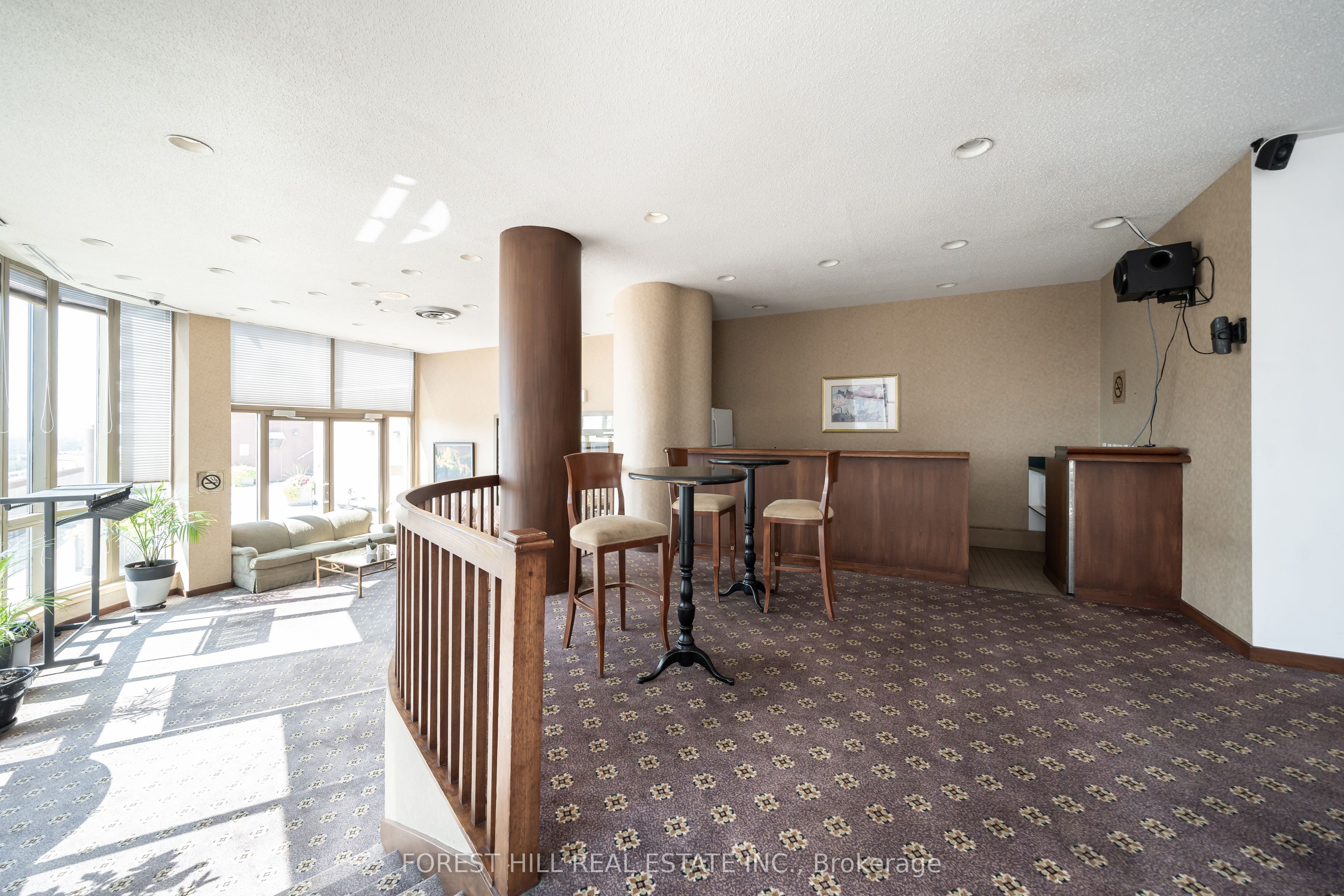 1055 Bay Street, #201