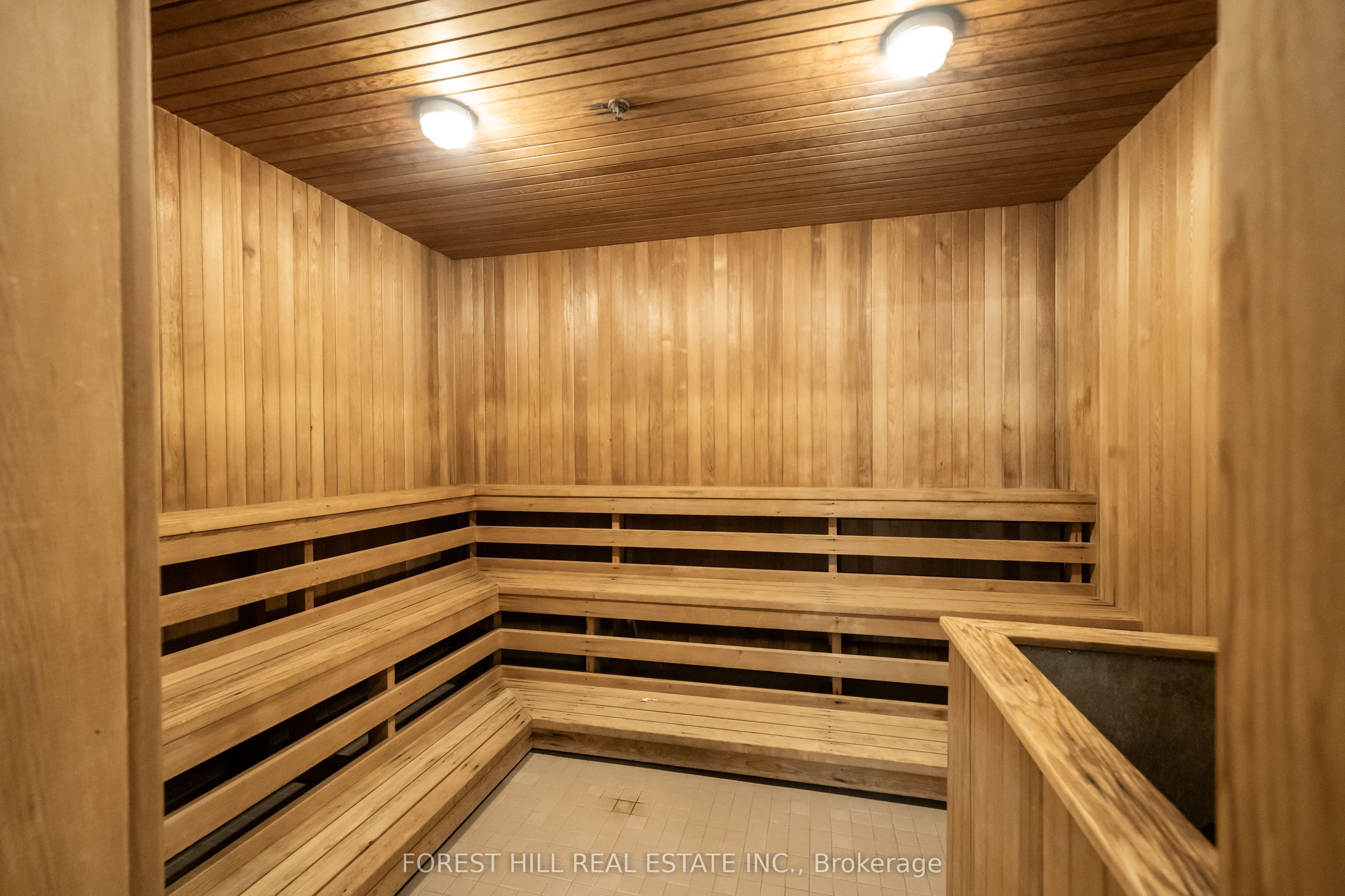 1055 Bay Street, #201
